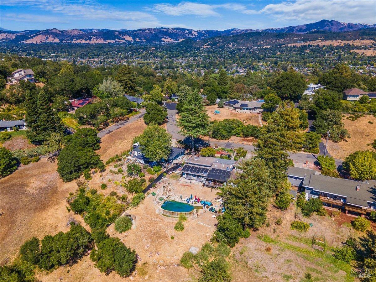 Detail Gallery Image 49 of 52 For 4331 Panorama Dr, Santa Rosa,  CA 95404 - 6 Beds | 3 Baths