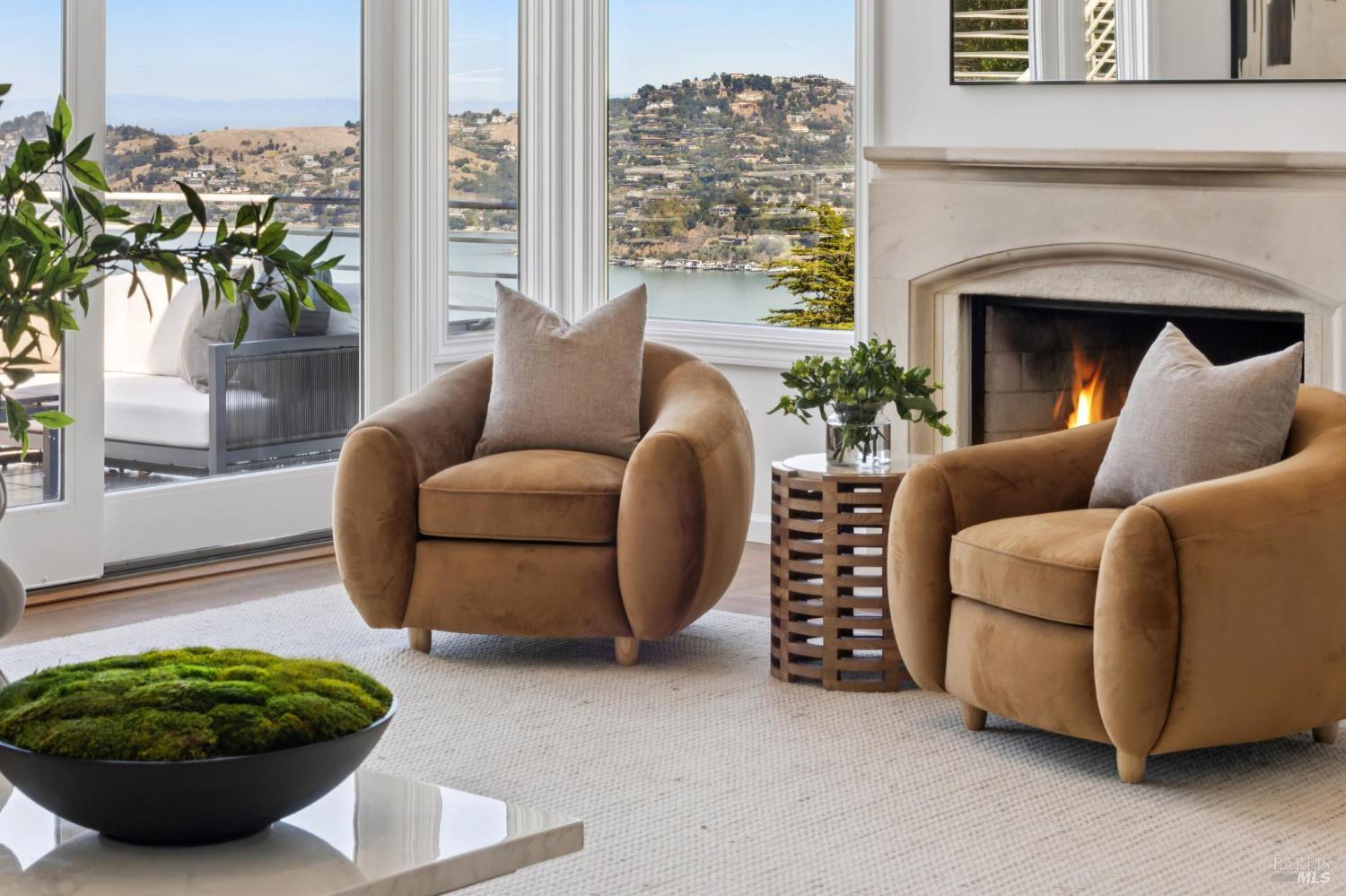 Detail Gallery Image 4 of 72 For 260 Spencer Ave, Sausalito,  CA 94965 - 5 Beds | 5 Baths