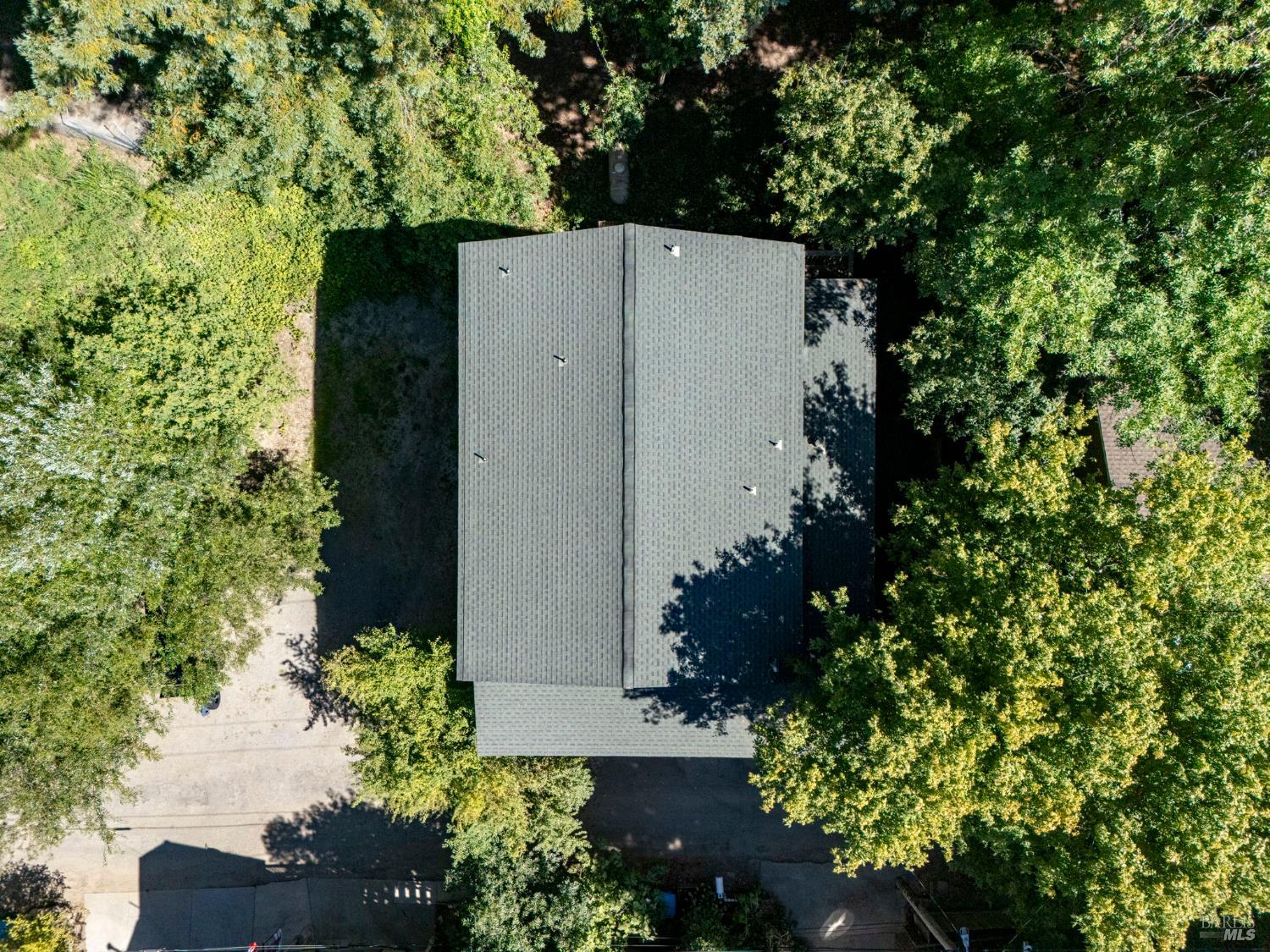 Detail Gallery Image 7 of 26 For 16799 Center Way, Guerneville,  CA 95446 - 5 Beds | 2 Baths