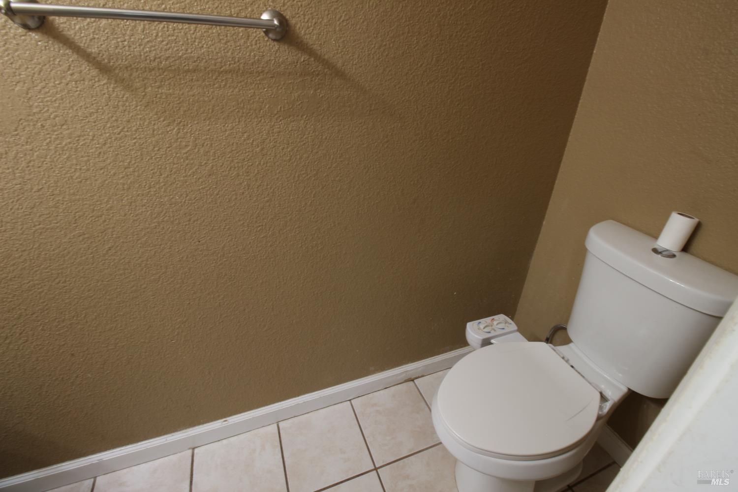 Detail Gallery Image 13 of 26 For 513 De Flores Cir, Rio Vista,  CA 94571 - 4 Beds | 2/1 Baths