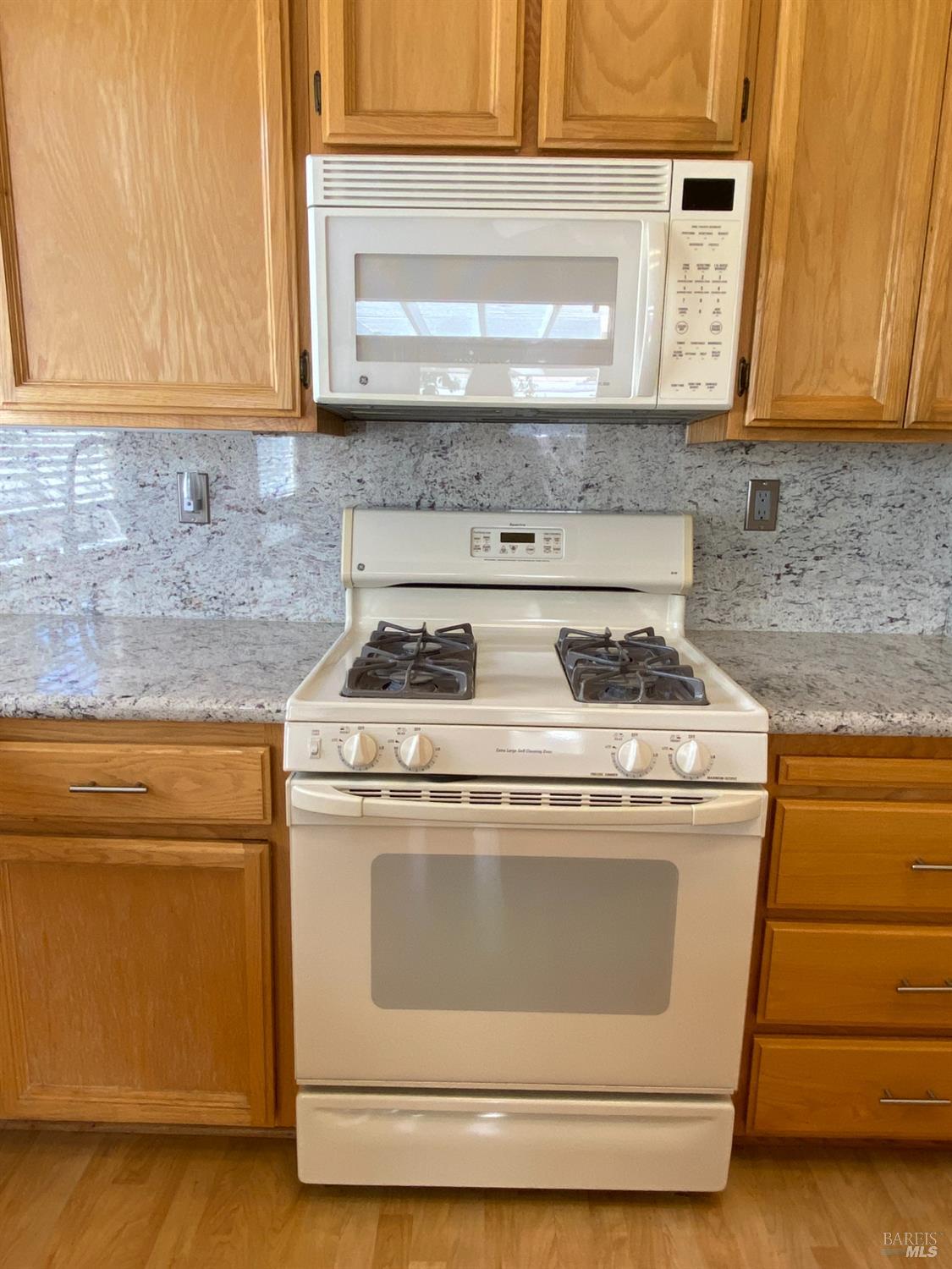 Detail Gallery Image 16 of 57 For 331 Pippin Ct, Vacaville,  CA 95687 - 2 Beds | 2 Baths