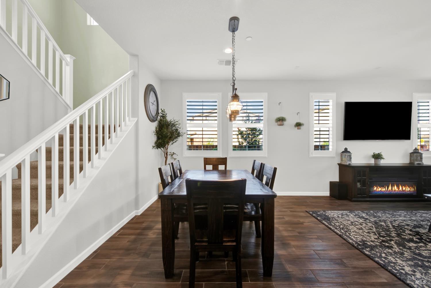 Detail Gallery Image 13 of 67 For 336 Primrose Dr, Vacaville,  CA 95687 - 4 Beds | 3 Baths