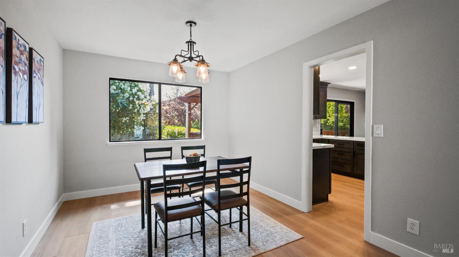 Detail Gallery Image 17 of 99 For 3265 Arroyo Dr, Fairfield,  CA 94533 - 4 Beds | 2/1 Baths