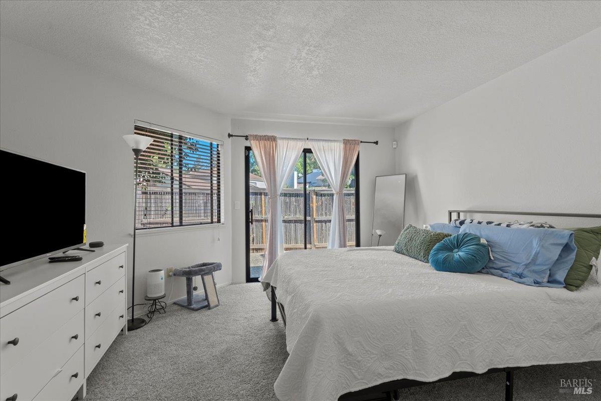 Detail Gallery Image 17 of 28 For 1330 Blackberry Ct, Dixon,  CA 95620 - 3 Beds | 2 Baths