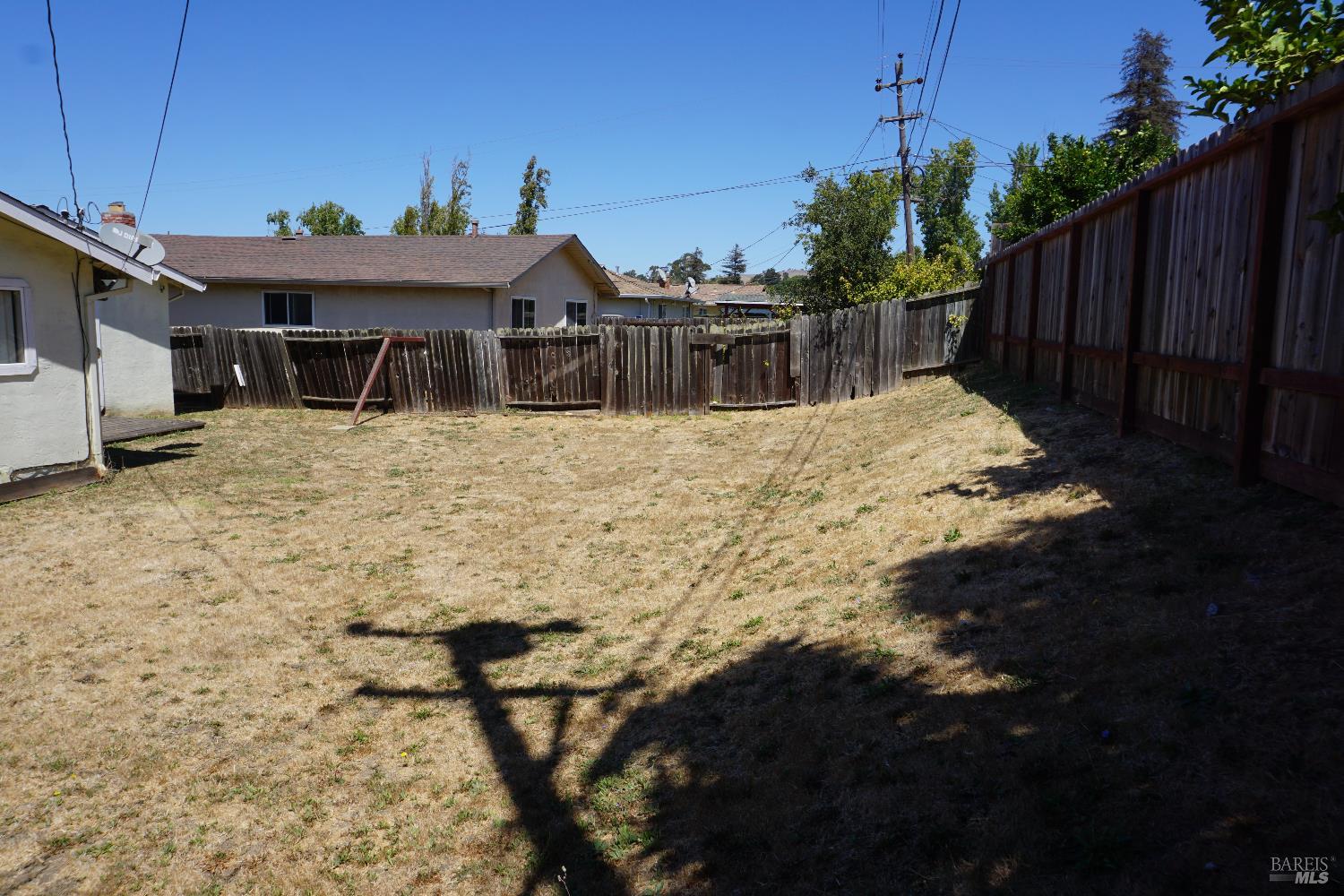 Detail Gallery Image 5 of 23 For 170 Harvard Ave, Vallejo,  CA 94589 - 4 Beds | 2 Baths
