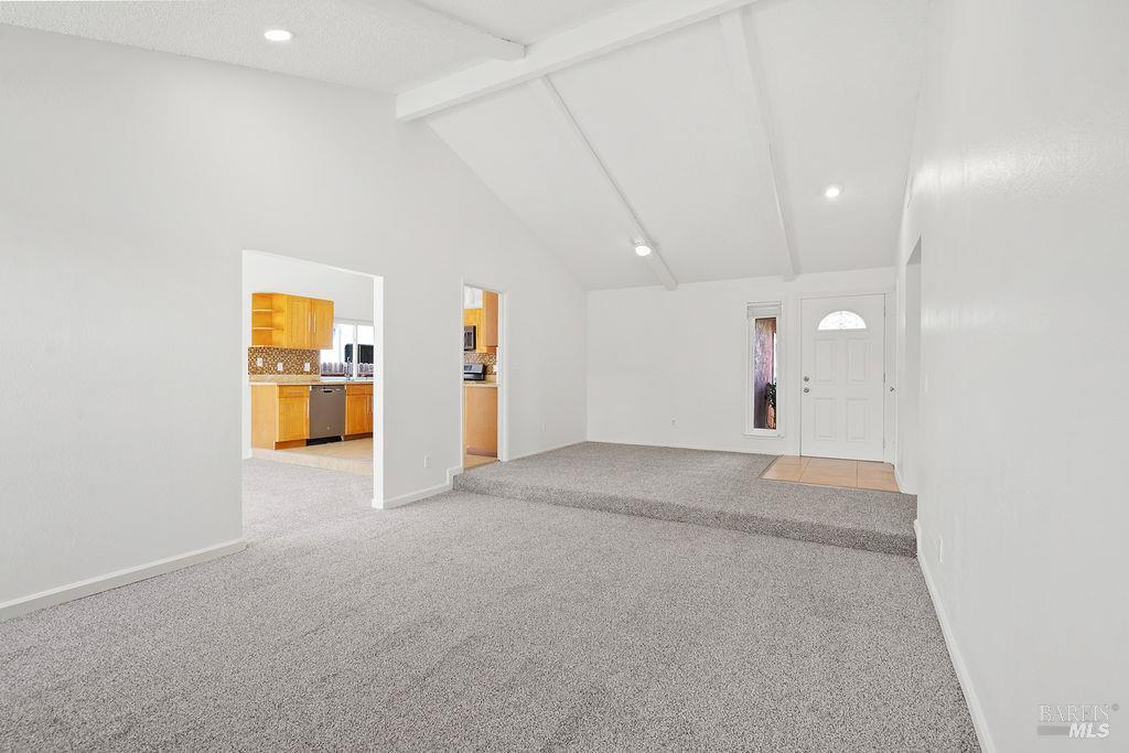 Detail Gallery Image 8 of 50 For 121 Yankee Jim Ct, Vallejo,  CA 94589 - 3 Beds | 2 Baths