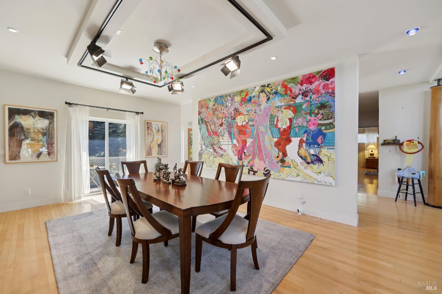 Detail Gallery Image 14 of 99 For 161 E D St, Benicia,  CA 94510 - 4 Beds | 3/1 Baths