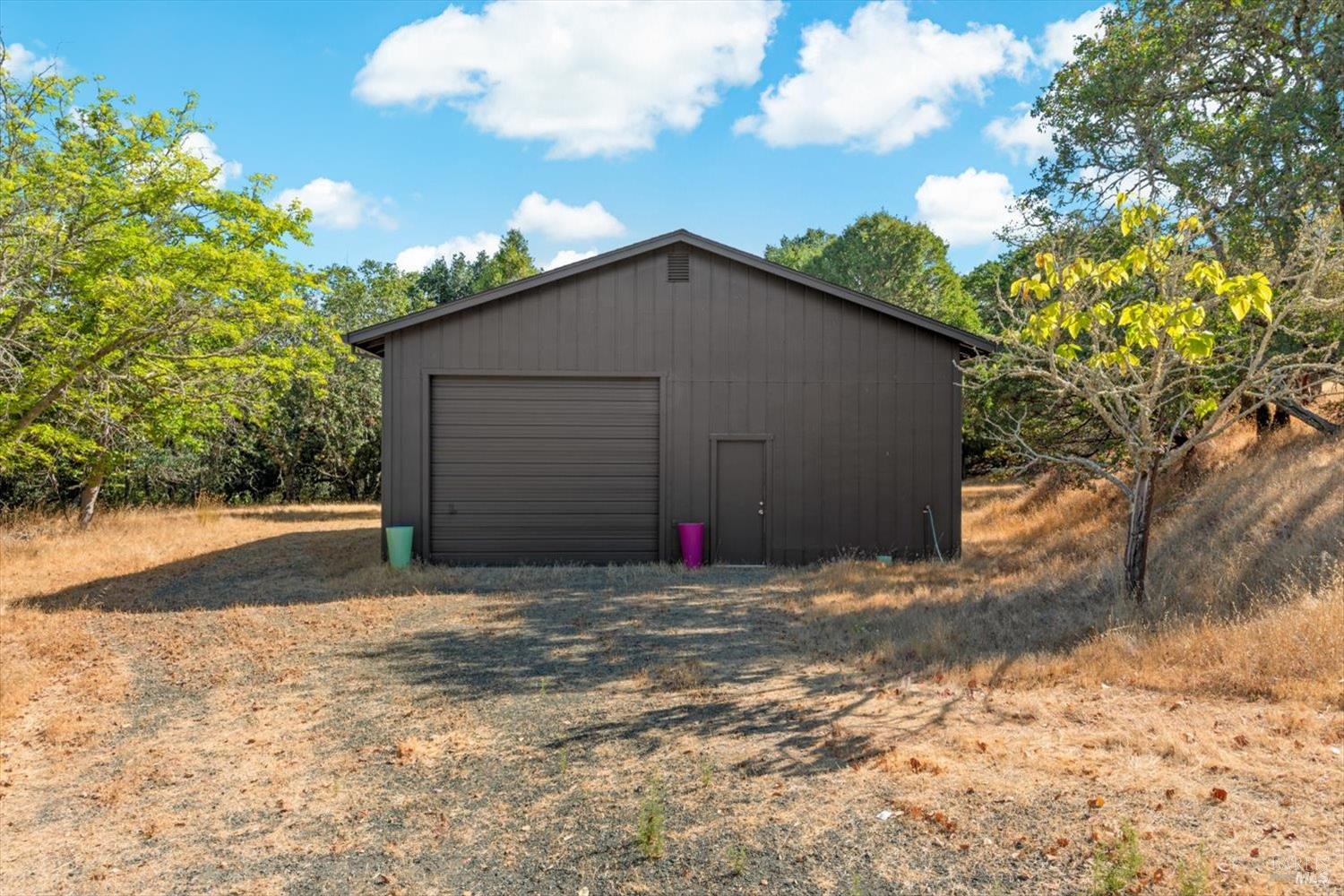 Detail Gallery Image 27 of 31 For 5860 Sharp Rd, Calistoga,  CA 94515 - 4 Beds | 4 Baths