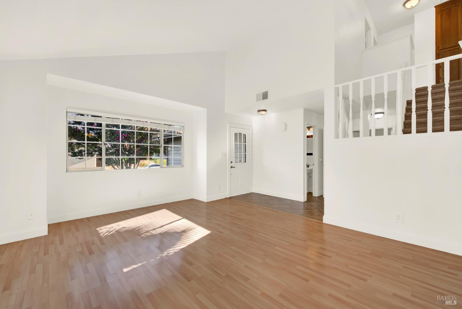 Detail Gallery Image 17 of 99 For 218 Donegal Ct, Vacaville,  CA 95688 - 4 Beds | 2/1 Baths