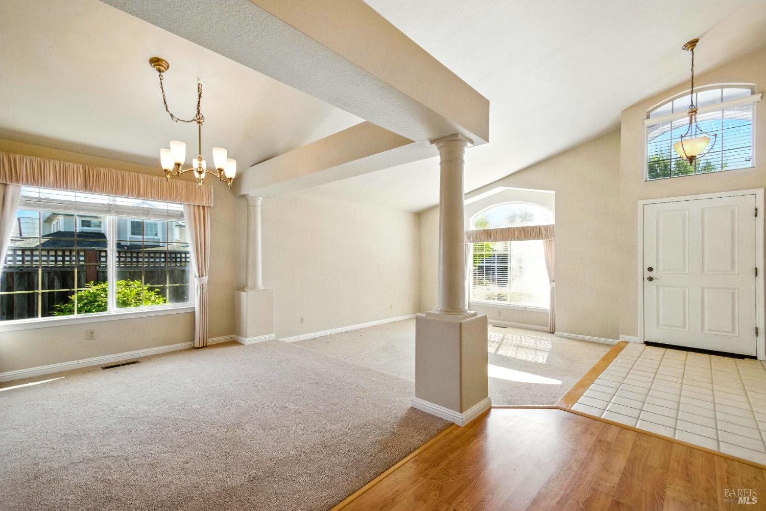 Detail Gallery Image 4 of 32 For 1761 Kerry Ln, Santa Rosa,  CA 95403 - 4 Beds | 2 Baths