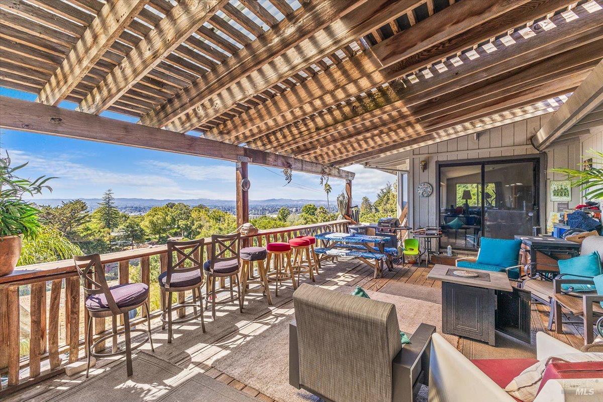 Detail Gallery Image 33 of 52 For 4331 Panorama Dr, Santa Rosa,  CA 95404 - 6 Beds | 3 Baths