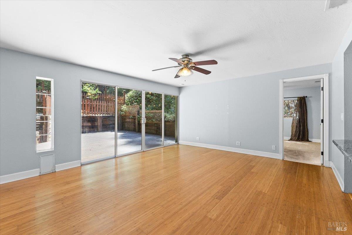 Detail Gallery Image 10 of 36 For 11165 Hwy 116 Unkn, Forestville,  CA 95436 - 3 Beds | 1 Baths