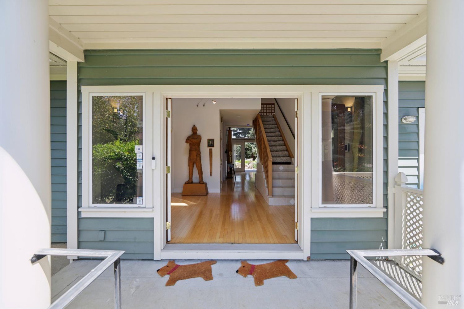 Detail Gallery Image 5 of 99 For 161 E D St, Benicia,  CA 94510 - 4 Beds | 3/1 Baths