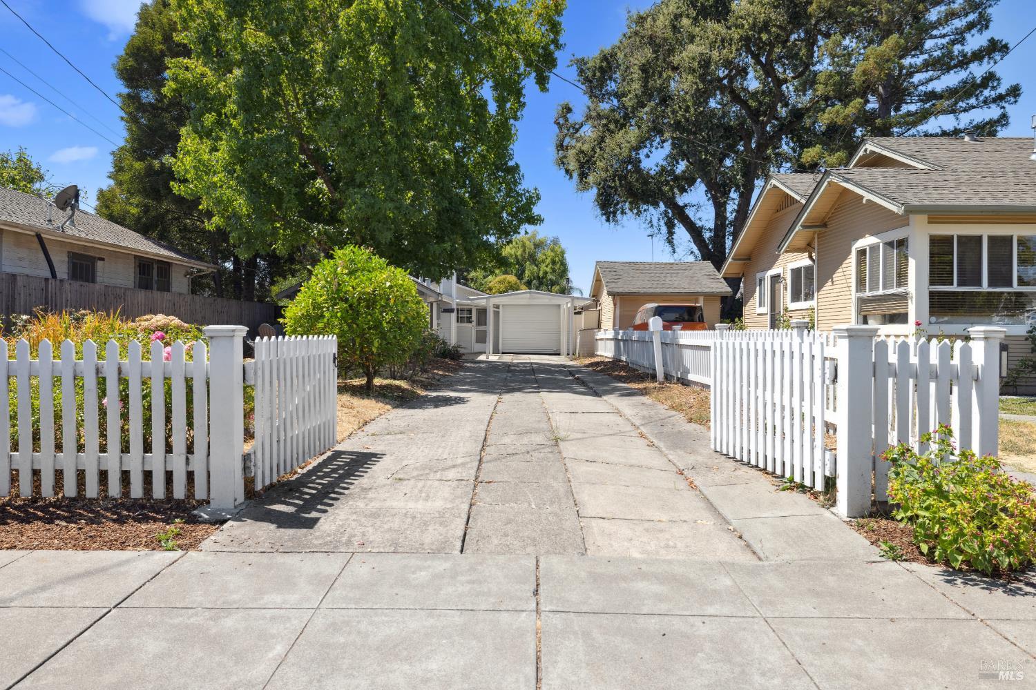 Detail Gallery Image 28 of 29 For 609 Brown St, Santa Rosa,  CA 95404 - 2 Beds | 1 Baths