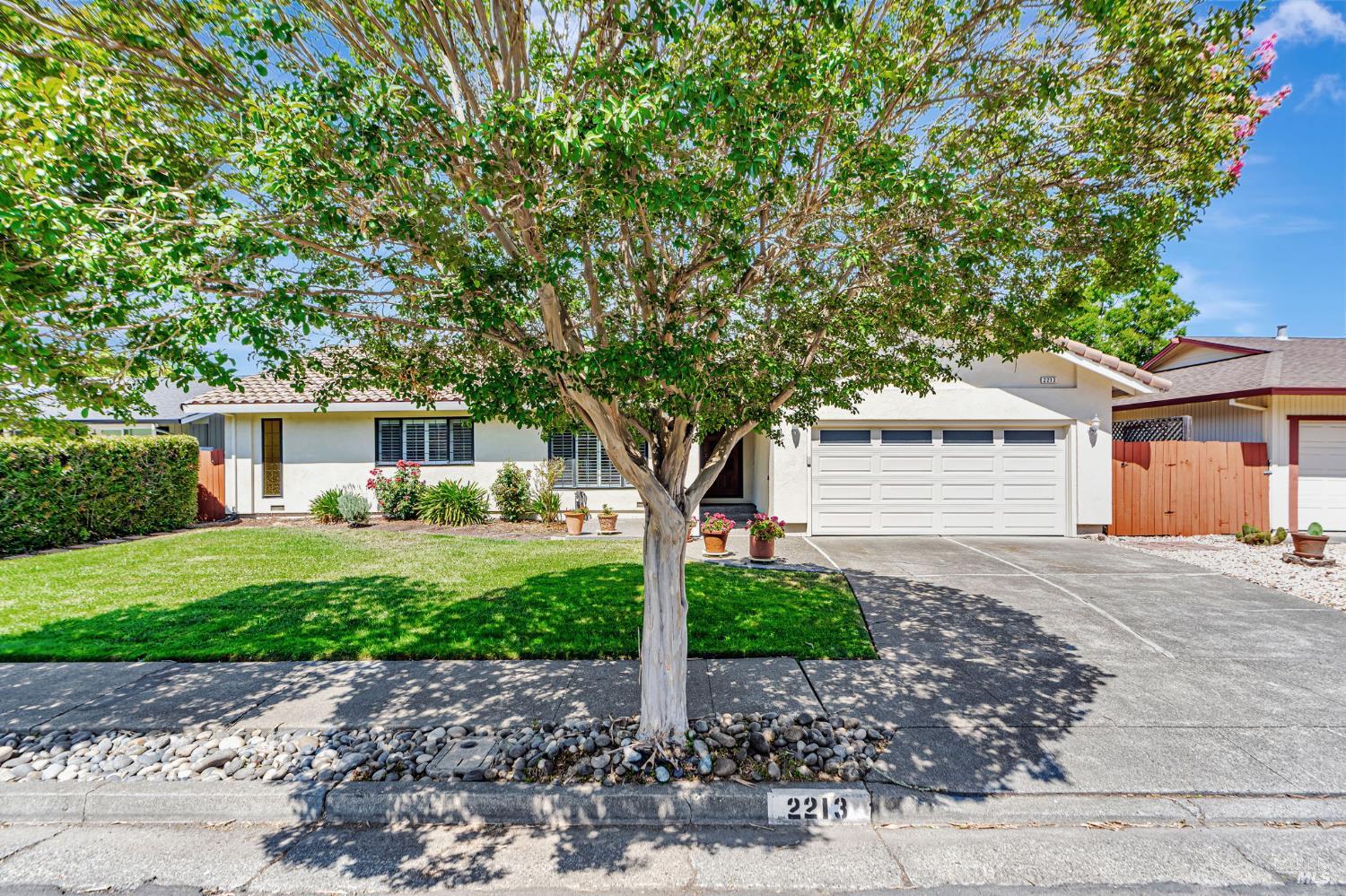 Detail Gallery Image 38 of 45 For 2213 Warwick Dr, Santa Rosa,  CA 95405 - 3 Beds | 2/1 Baths