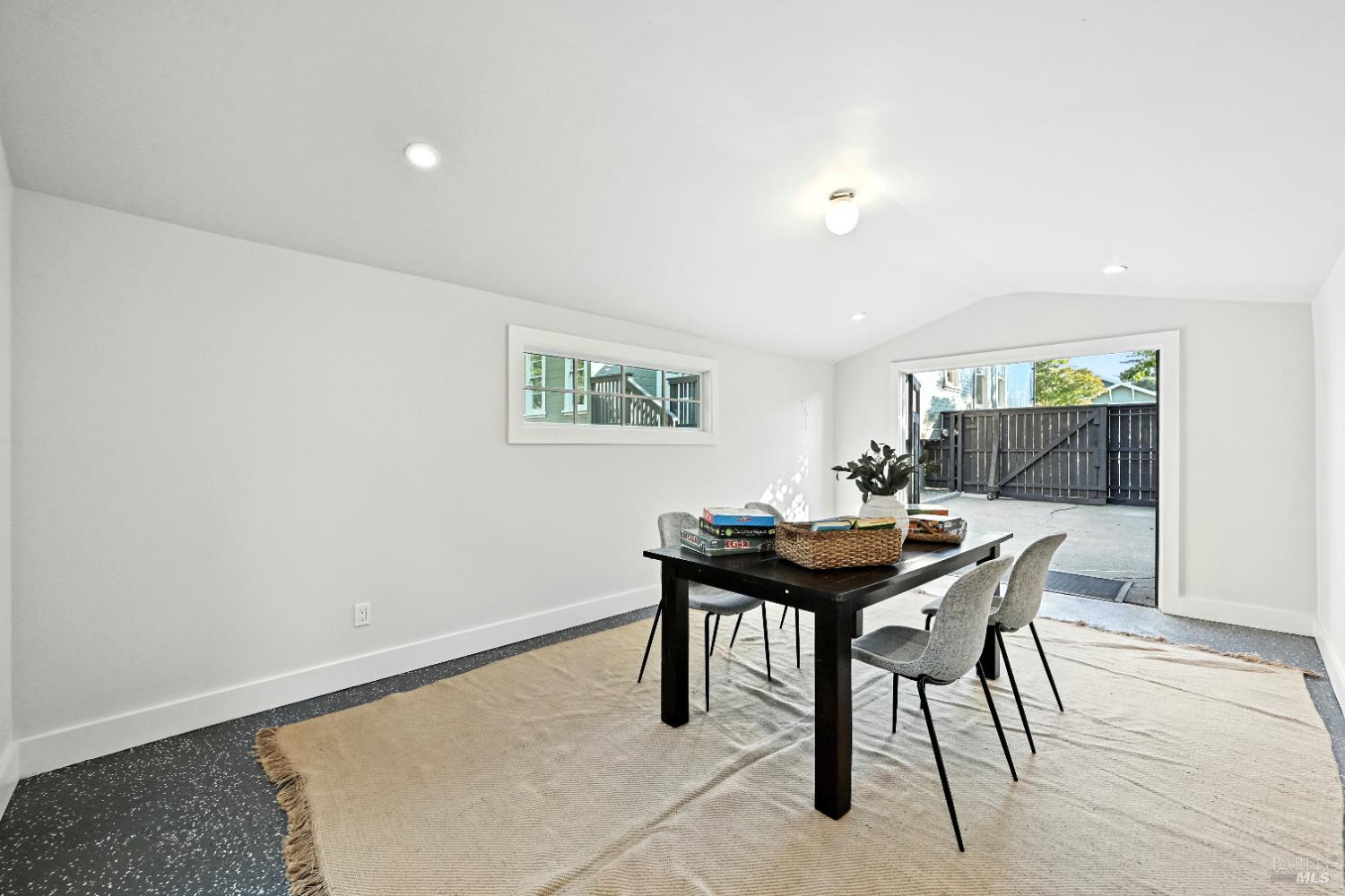 Detail Gallery Image 63 of 66 For 15 8th St, Petaluma,  CA 94952 - 3 Beds | 2/1 Baths