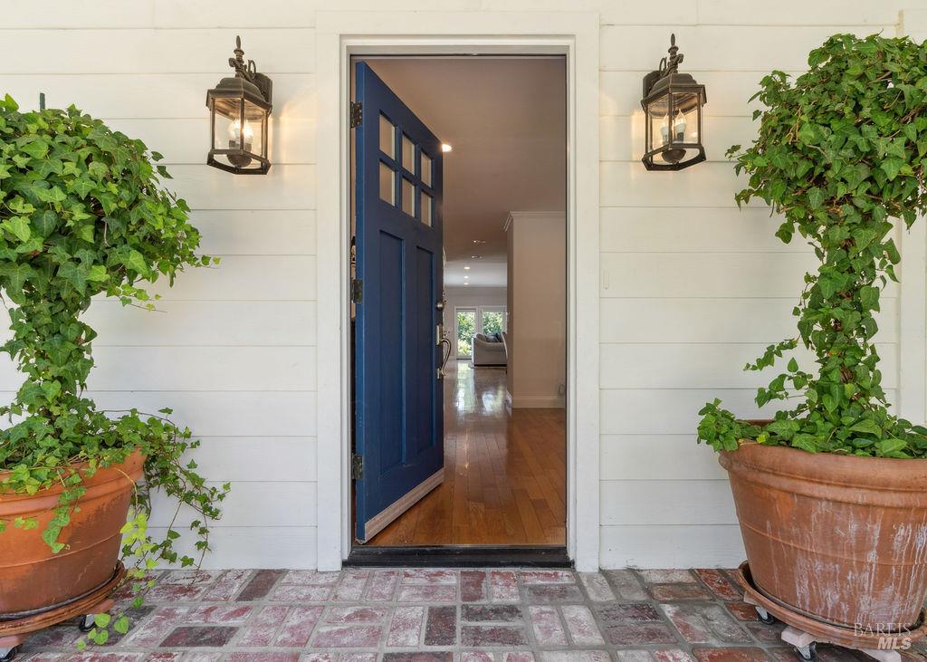 Detail Gallery Image 17 of 73 For 15119 Grove St, Healdsburg,  CA 95448 - 3 Beds | 4/1 Baths