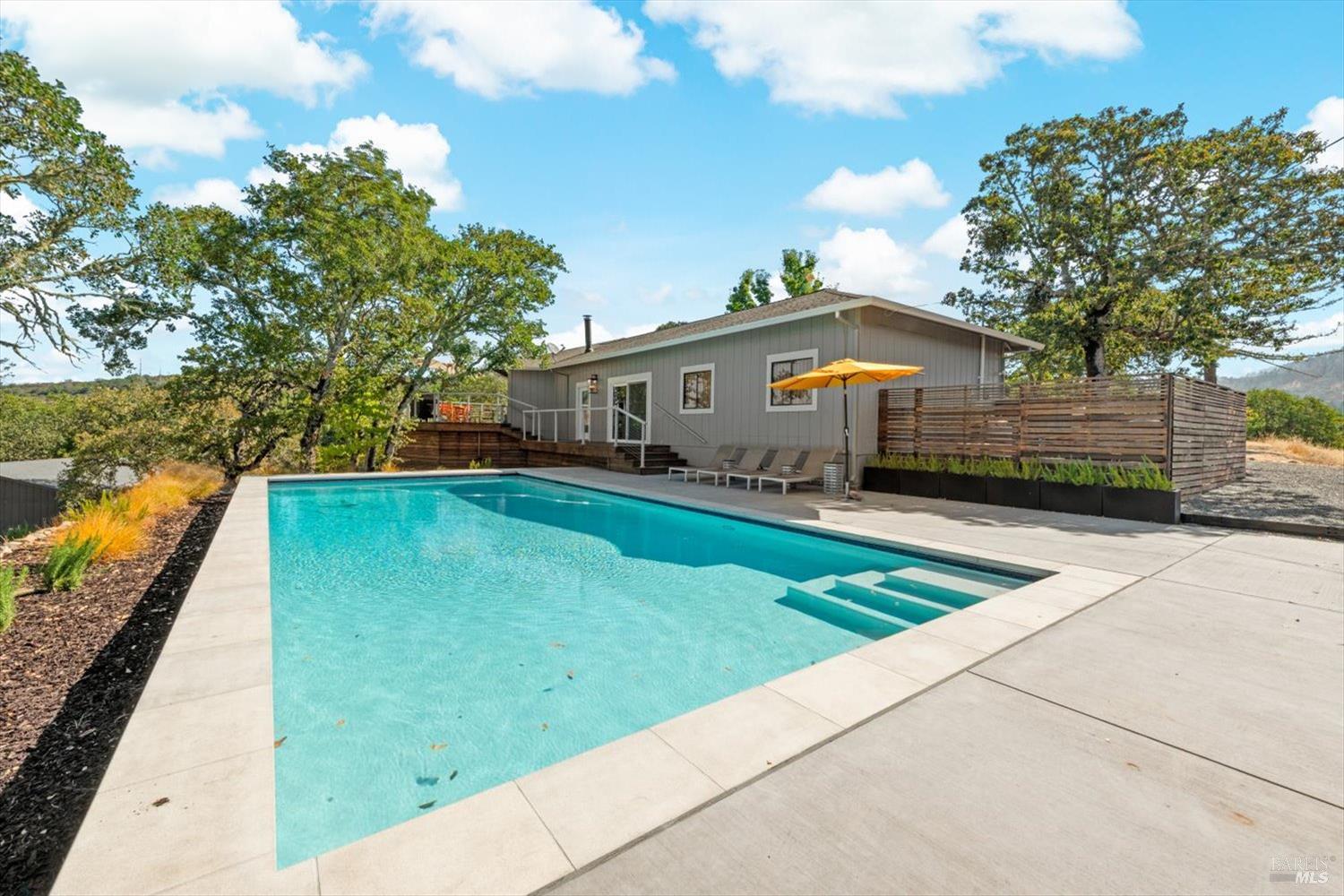 Detail Gallery Image 26 of 31 For 5860 Sharp Rd, Calistoga,  CA 94515 - 4 Beds | 4 Baths