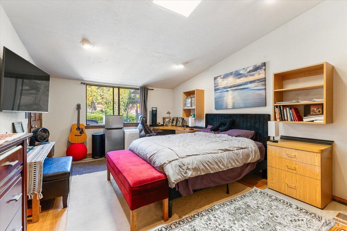 Detail Gallery Image 17 of 52 For 4331 Panorama Dr, Santa Rosa,  CA 95404 - 6 Beds | 3 Baths