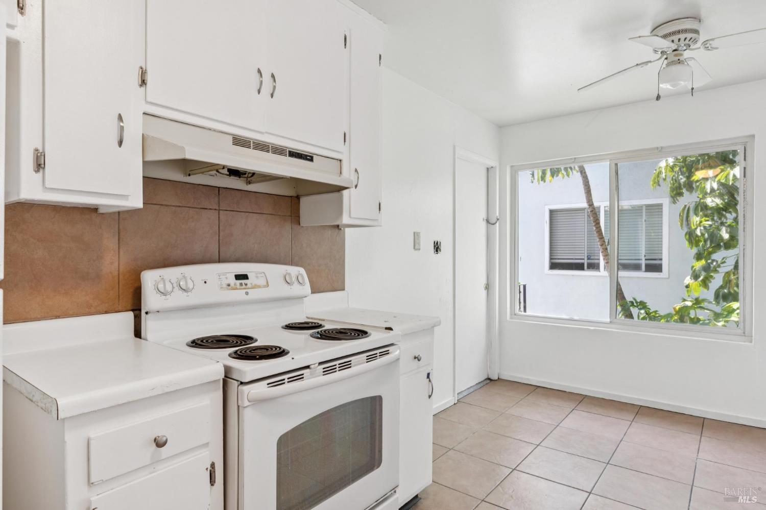 Detail Gallery Image 22 of 98 For 224 Westwood St, Vallejo,  CA 94591 - – Beds | – Baths