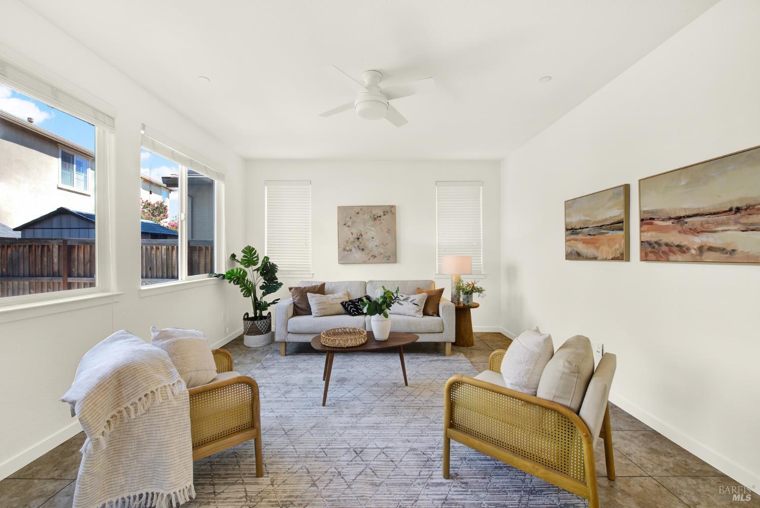 Detail Gallery Image 14 of 71 For 399 Allegany Ct, Fairfield,  CA 94534 - 3 Beds | 2/1 Baths