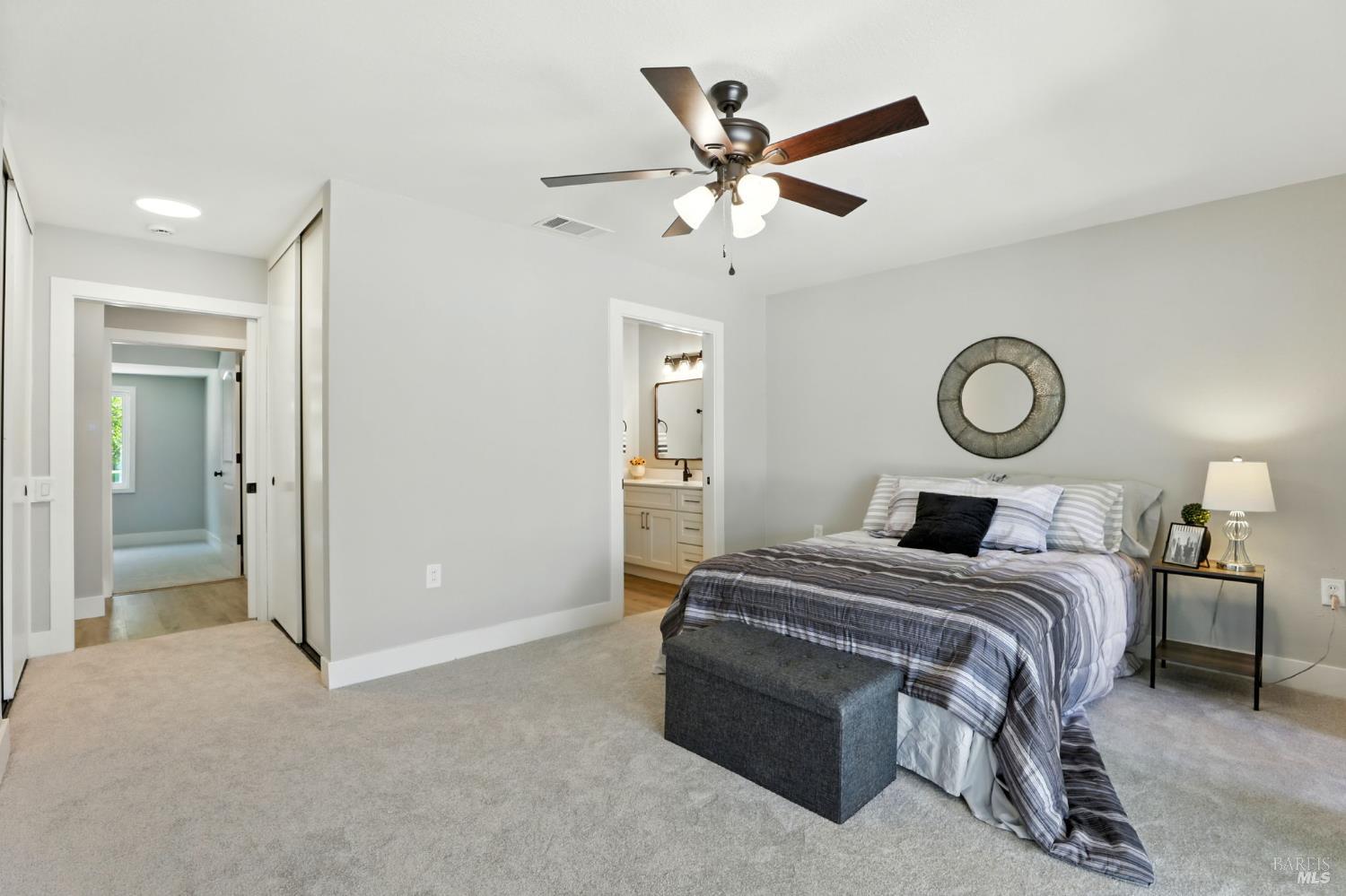 Detail Gallery Image 9 of 19 For 122 Monterey Dr, Vacaville,  CA 95687 - 2 Beds | 2 Baths
