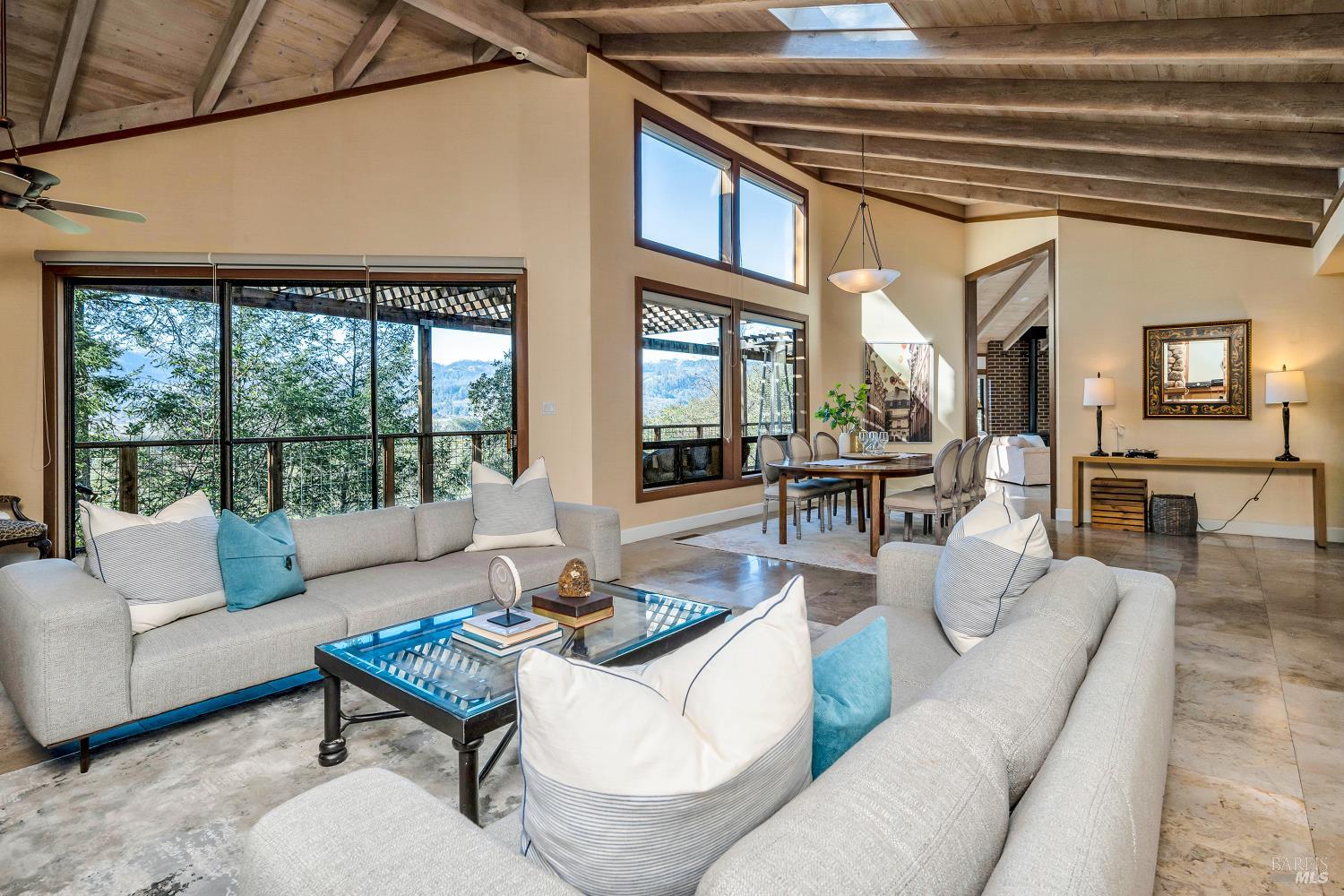 Detail Gallery Image 3 of 37 For 522 Meadowood Ln, Saint Helena,  CA 94574 - 2 Beds | 3 Baths