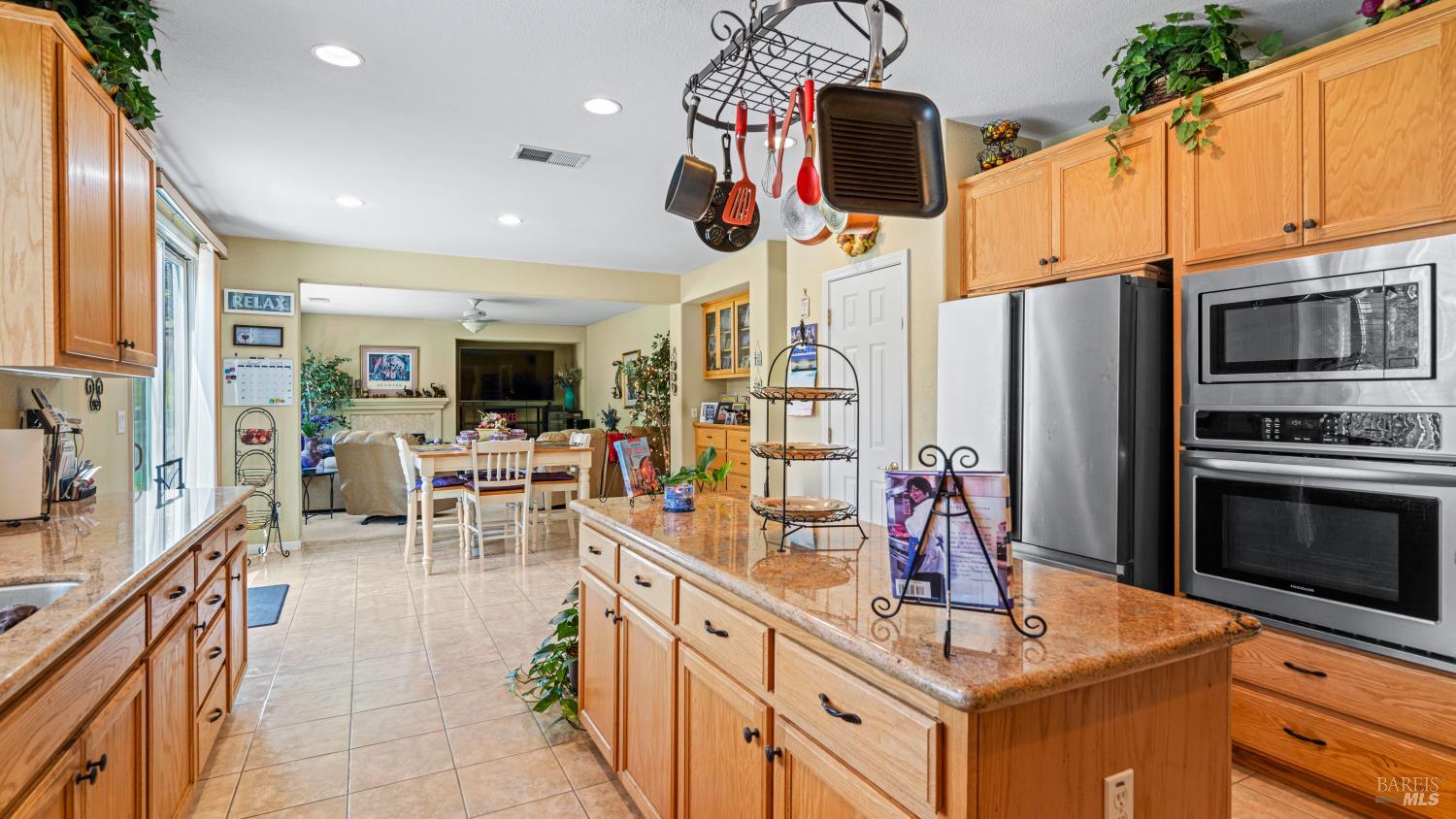 Detail Gallery Image 14 of 57 For 3501 Sunny Hill Ct, Fairfield,  CA 94534 - 4 Beds | 4/1 Baths