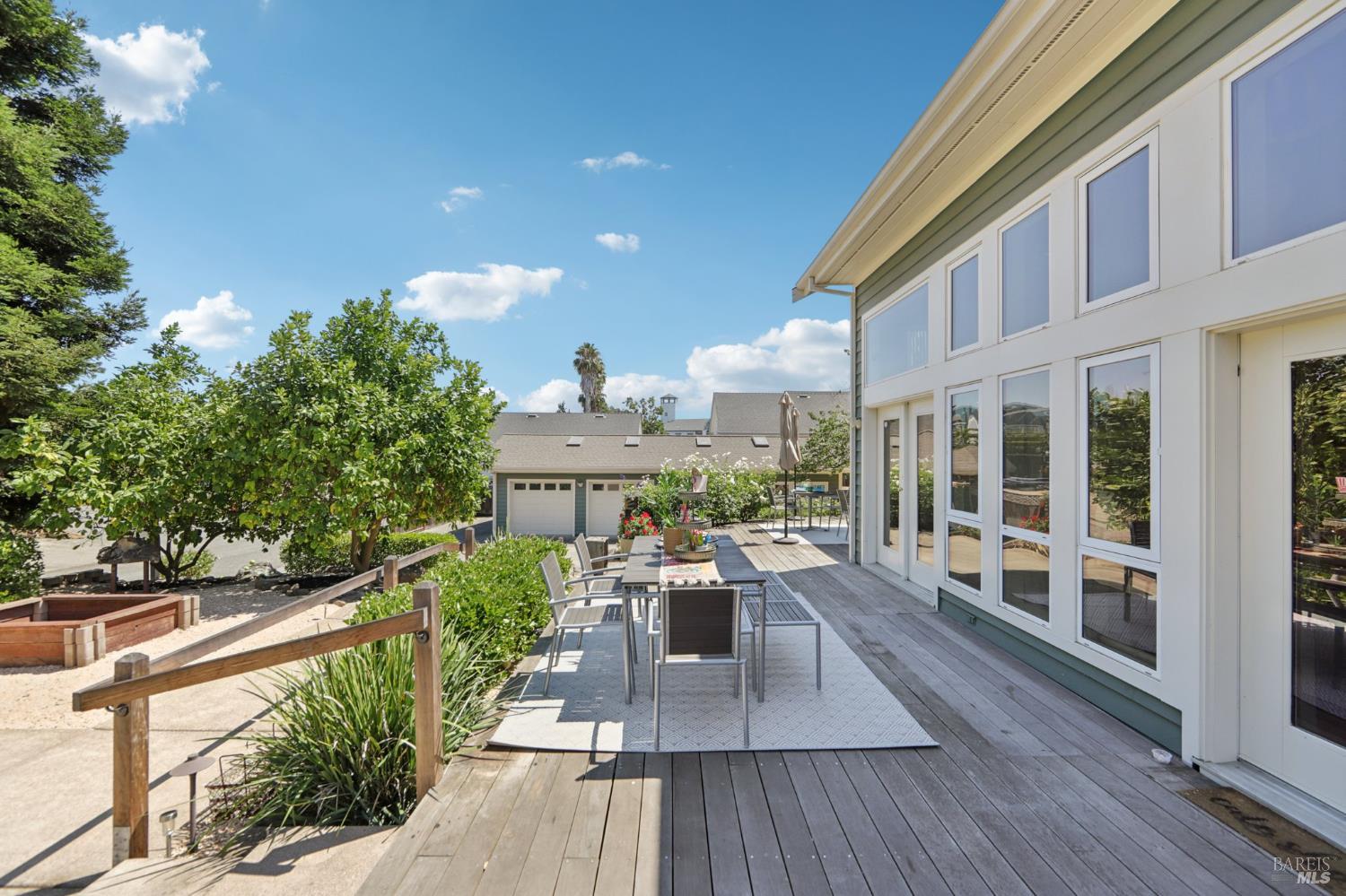 Detail Gallery Image 55 of 99 For 161 E D St, Benicia,  CA 94510 - 4 Beds | 3/1 Baths