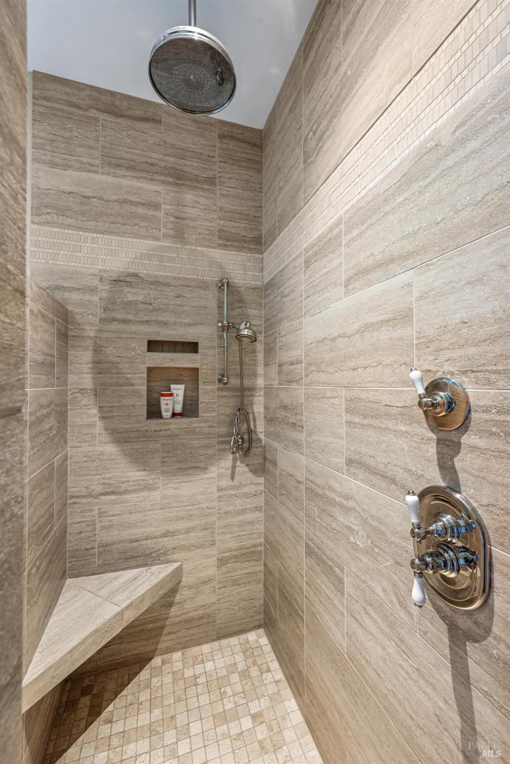Detail Gallery Image 39 of 46 For 1057 Red Tail Rd, Healdsburg,  CA 95448 - 2 Beds | 3/1 Baths