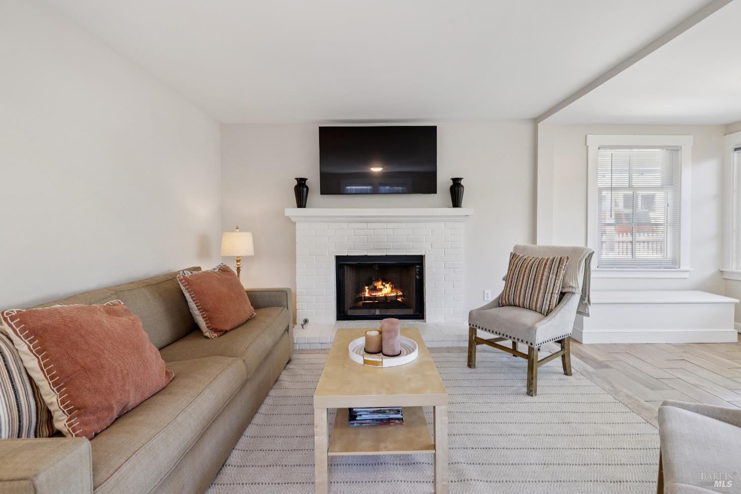 Detail Gallery Image 10 of 29 For 609 Brown St, Santa Rosa,  CA 95404 - 2 Beds | 1 Baths