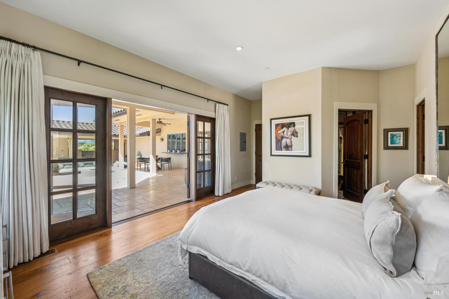 Detail Gallery Image 35 of 46 For 1057 Red Tail Rd, Healdsburg,  CA 95448 - 2 Beds | 3/1 Baths