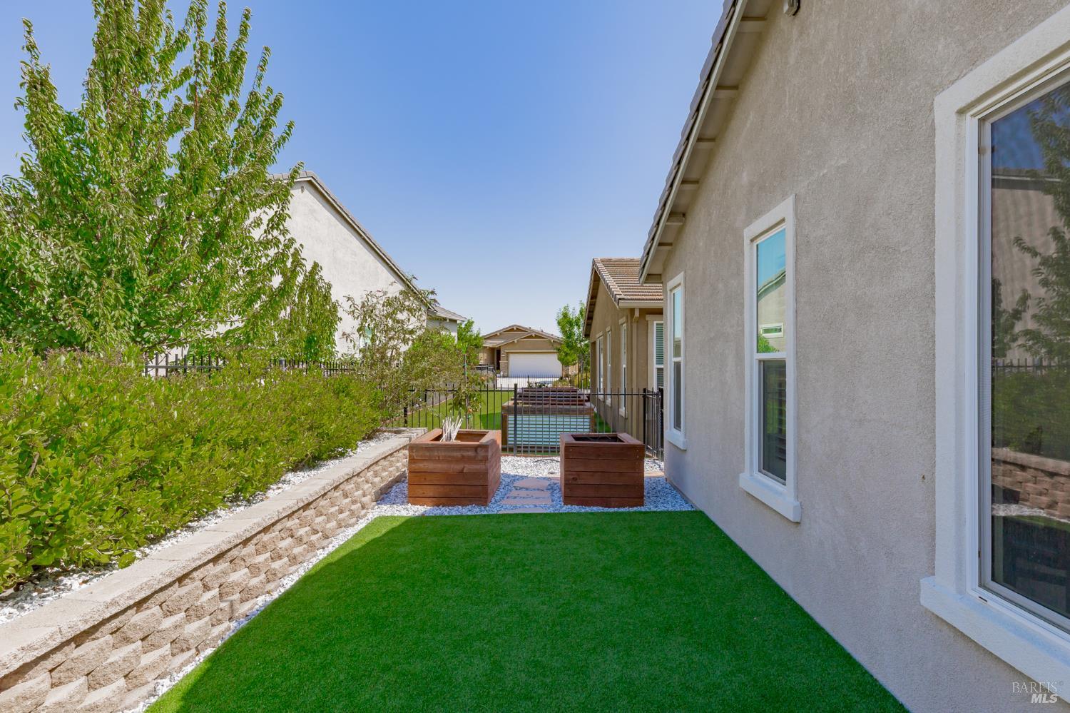 Detail Gallery Image 33 of 48 For 525 Eagle Dr, Rio Vista,  CA 94571 - 2 Beds | 2 Baths