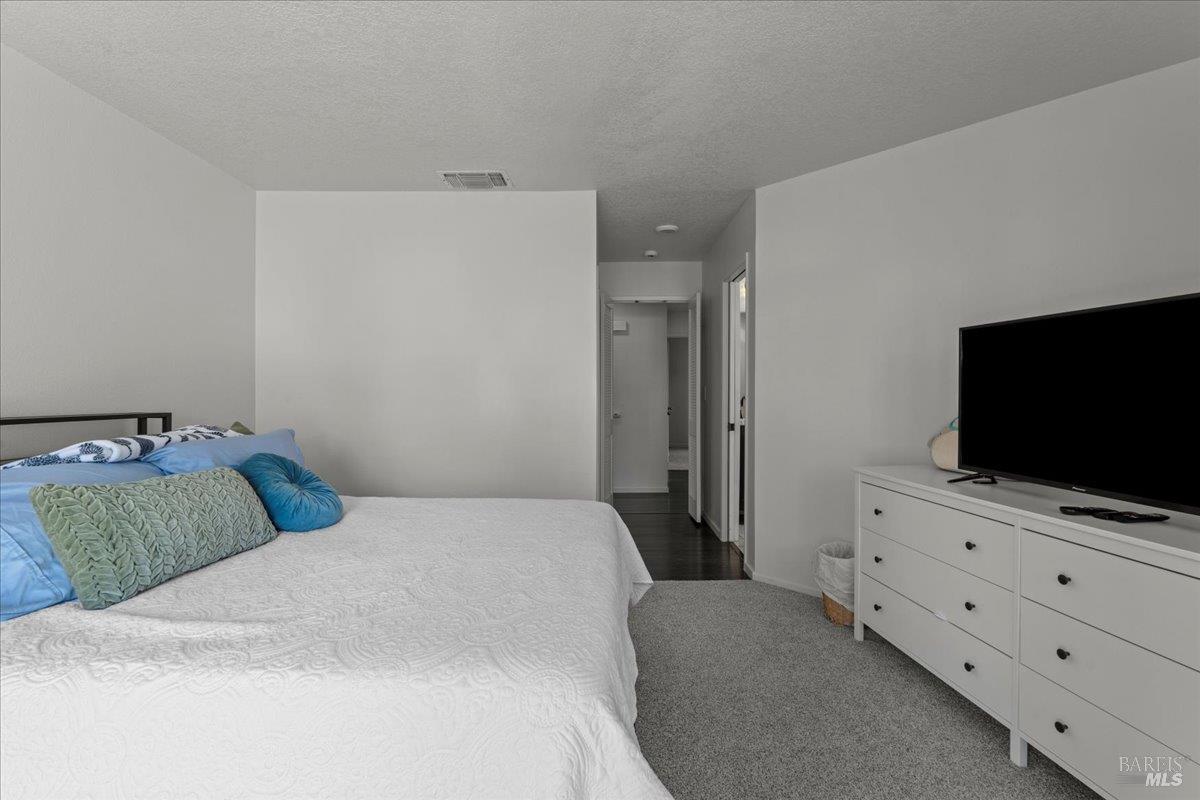 Detail Gallery Image 18 of 28 For 1330 Blackberry Ct, Dixon,  CA 95620 - 3 Beds | 2 Baths