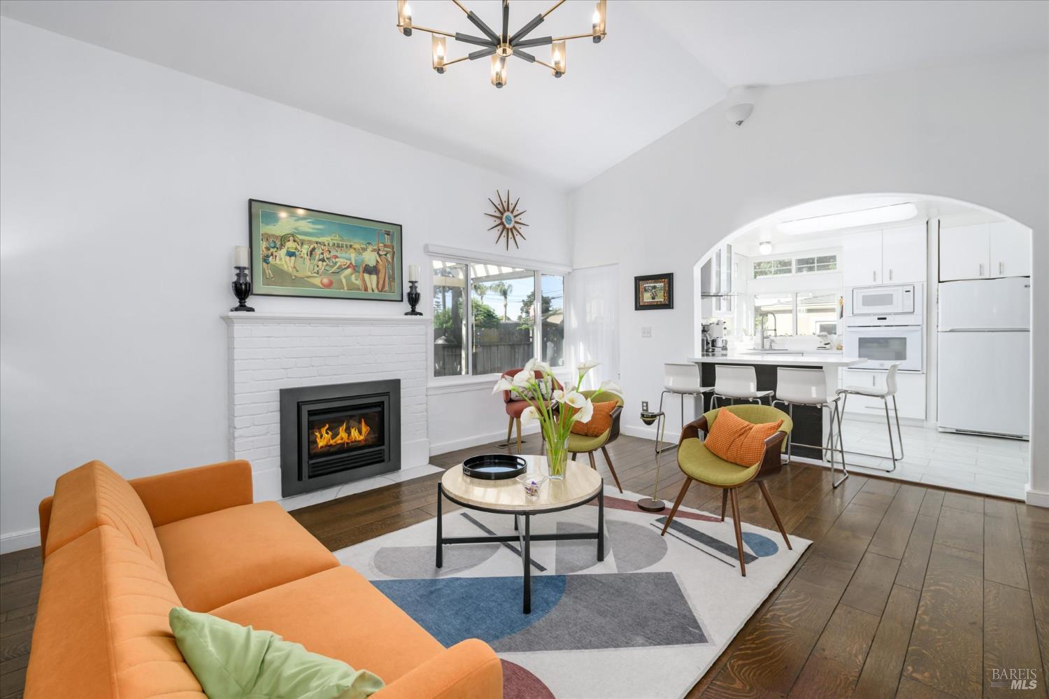 Detail Gallery Image 5 of 28 For 1201 Missouri St, Fairfield,  CA 94533 - 3 Beds | 2/1 Baths