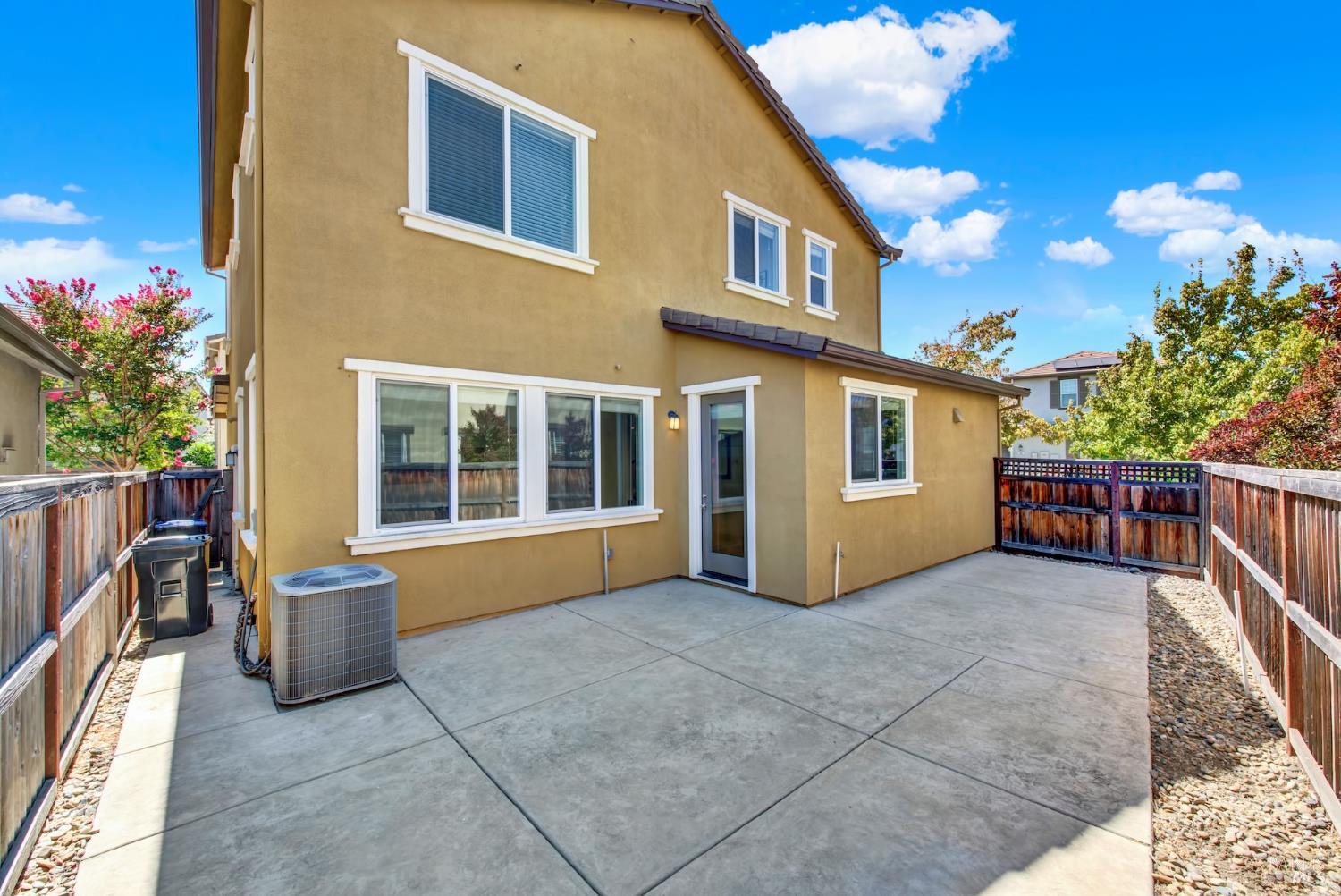 Detail Gallery Image 65 of 71 For 399 Allegany Ct, Fairfield,  CA 94534 - 3 Beds | 2/1 Baths