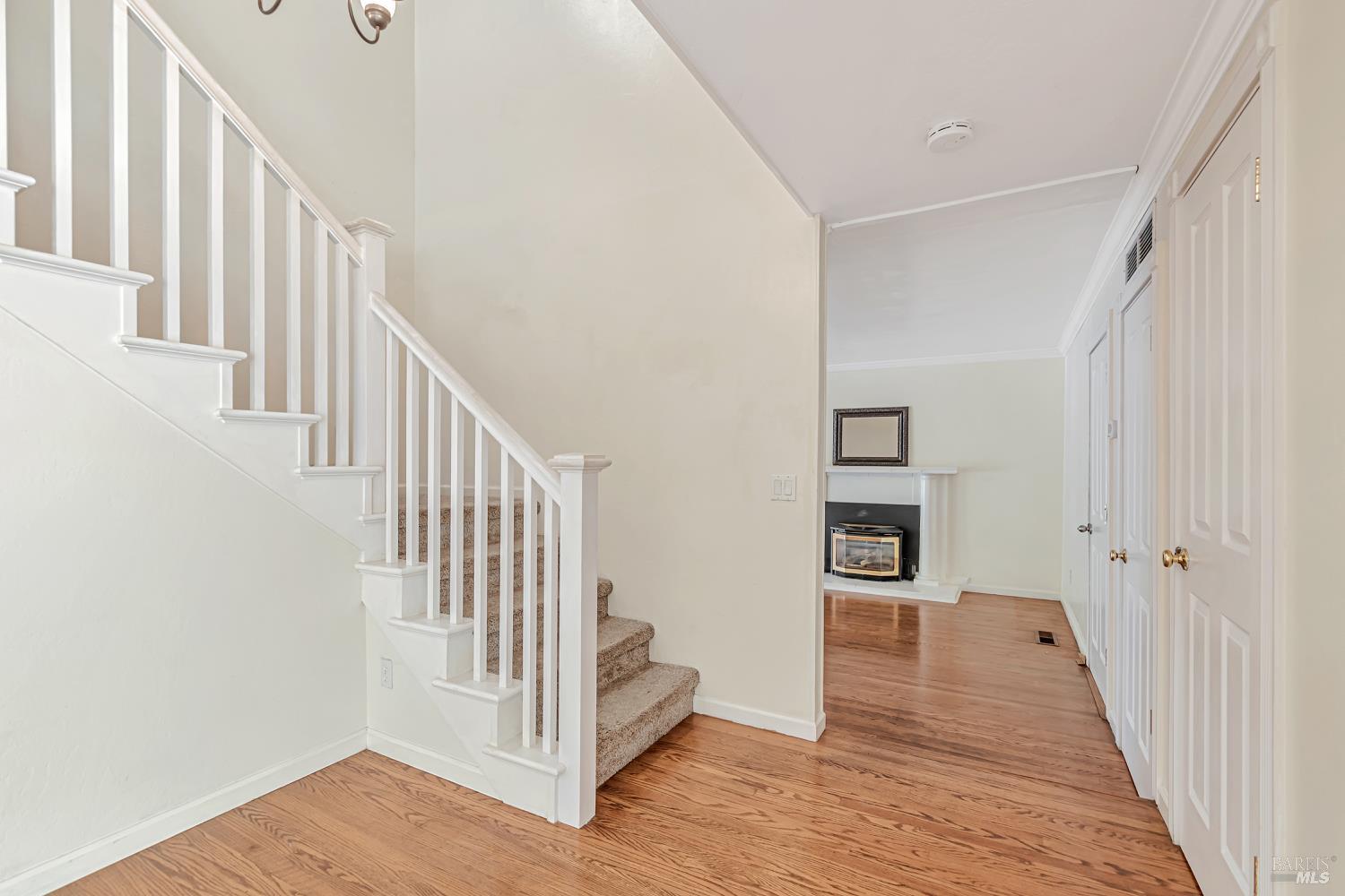 Detail Gallery Image 5 of 48 For 5209 San Luis Ave, Santa Rosa,  CA 95409 - 5 Beds | 3/1 Baths