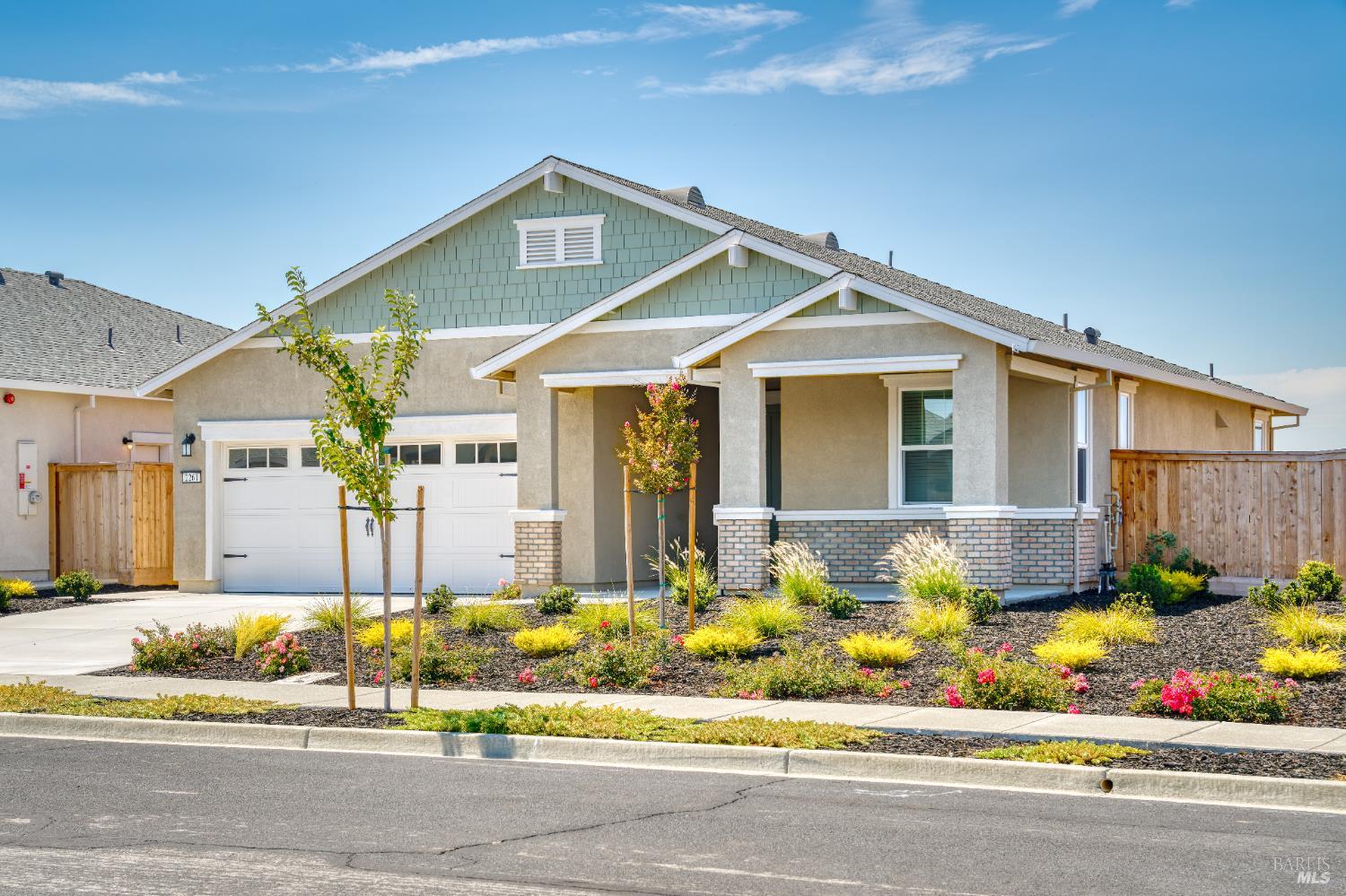 Detail Gallery Image 2 of 32 For 2261 Espana Ln, Rio Vista,  CA 94571 - 2 Beds | 2 Baths