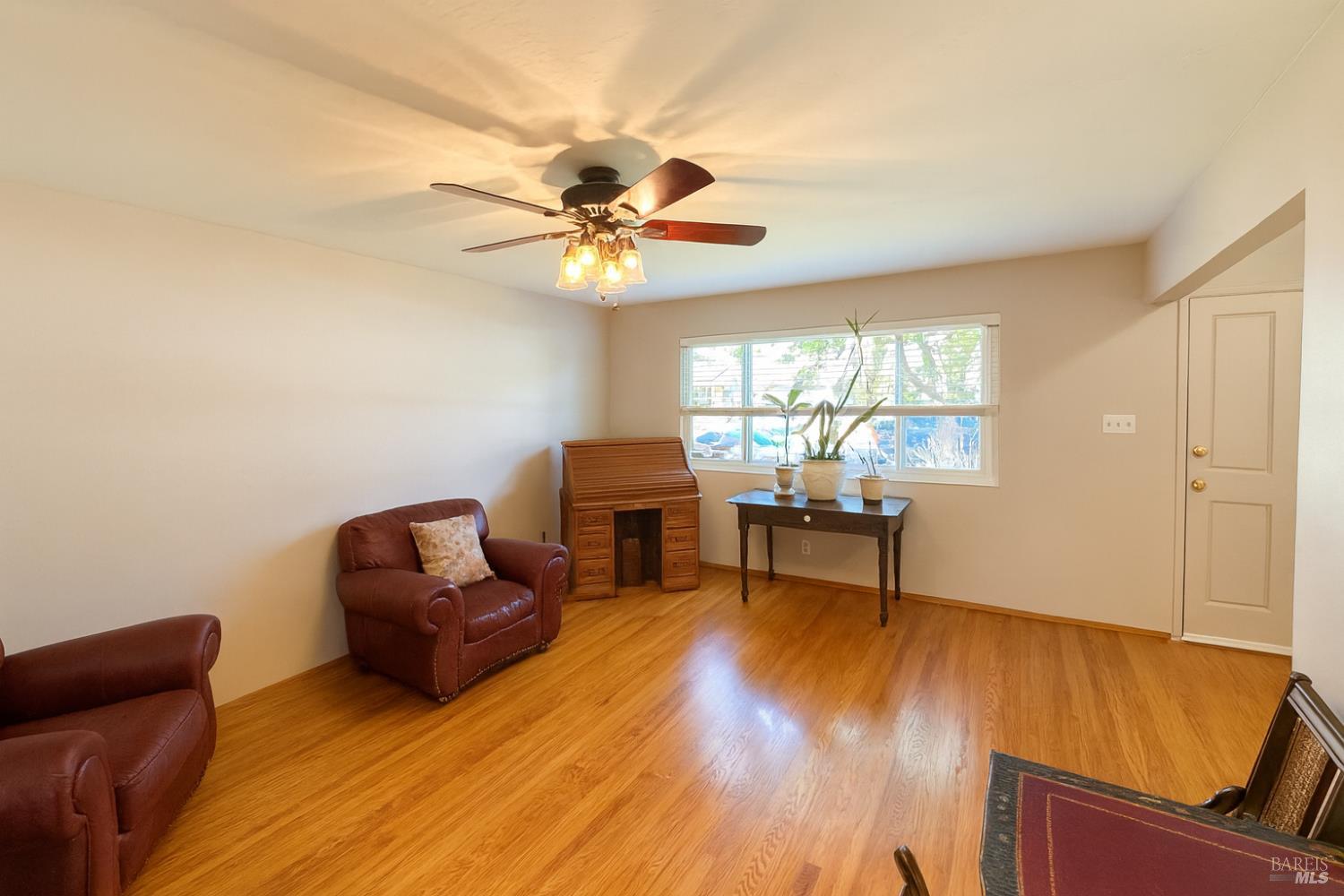 Detail Gallery Image 3 of 31 For 1605 Sequoia St, Napa,  CA 94558 - 3 Beds | 2 Baths