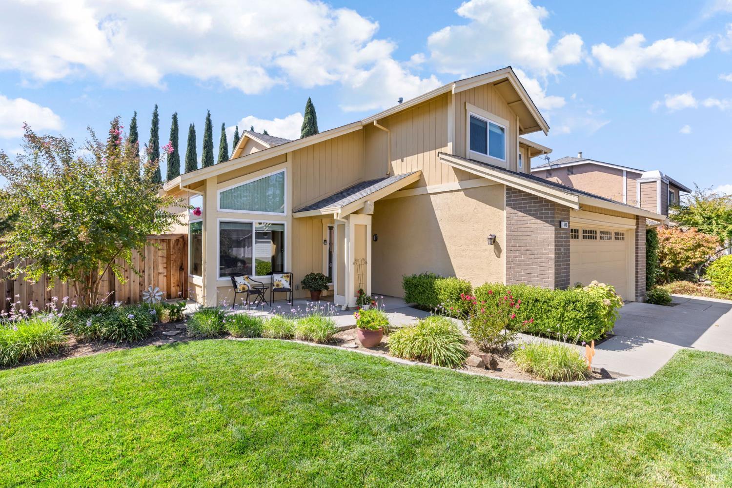 Detail Gallery Image 4 of 42 For 516 Owl Ct, Vacaville,  CA 95687 - 3 Beds | 2/1 Baths