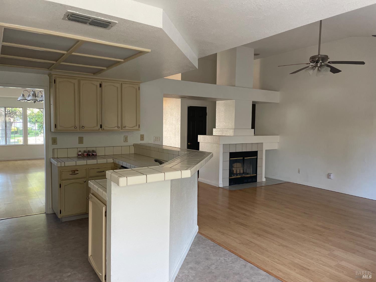 Detail Gallery Image 12 of 14 For 900 Quate Ct, Vacaville,  CA 95688 - 4 Beds | 2 Baths
