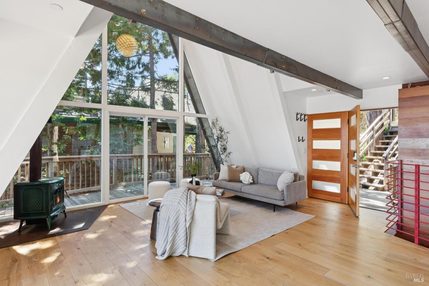 Detail Gallery Image 5 of 85 For 404 Summit Dr, Corte Madera,  CA 94925 - 3 Beds | 4 Baths