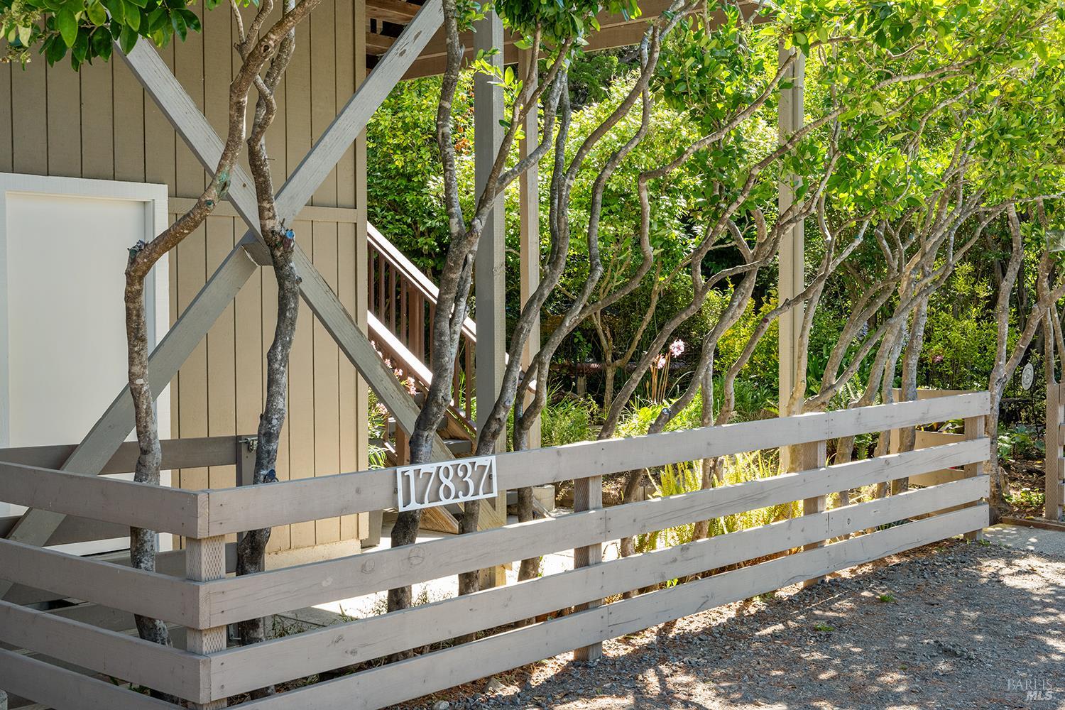 Detail Gallery Image 5 of 56 For 17837 Orchard Ave, Guerneville,  CA 95446 - 3 Beds | 2 Baths