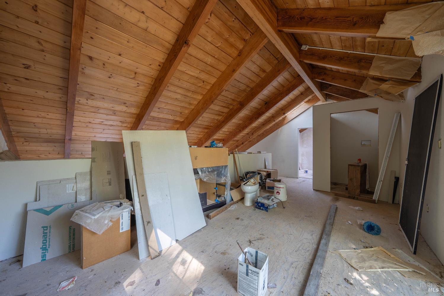 Detail Gallery Image 21 of 36 For 1561 Alcott Ln, Willits,  CA 95490 - 2 Beds | 2/1 Baths