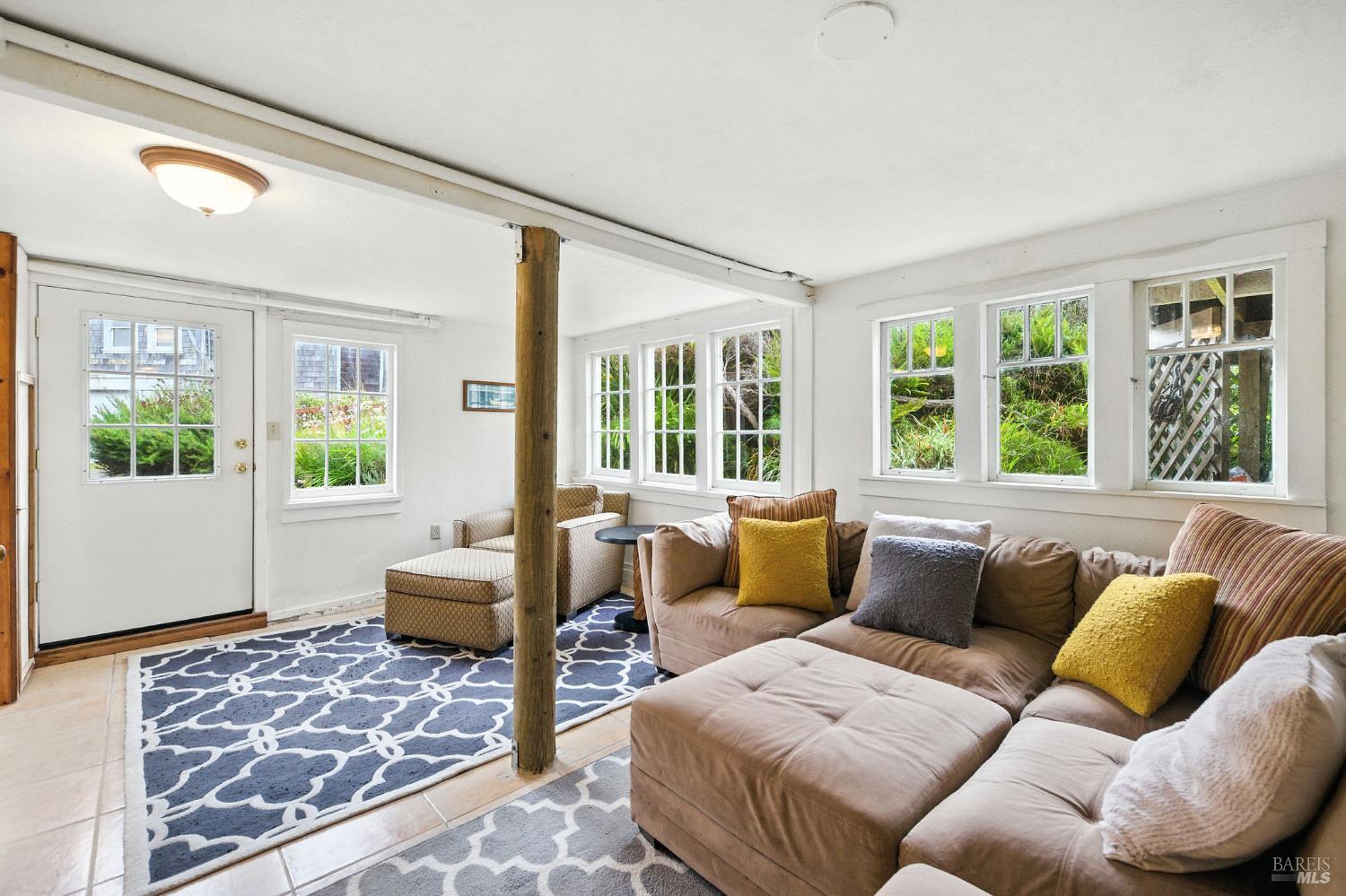 Detail Gallery Image 22 of 32 For 195 Ocean View Ave, Bodega Bay,  CA 94923 - 2 Beds | 2 Baths
