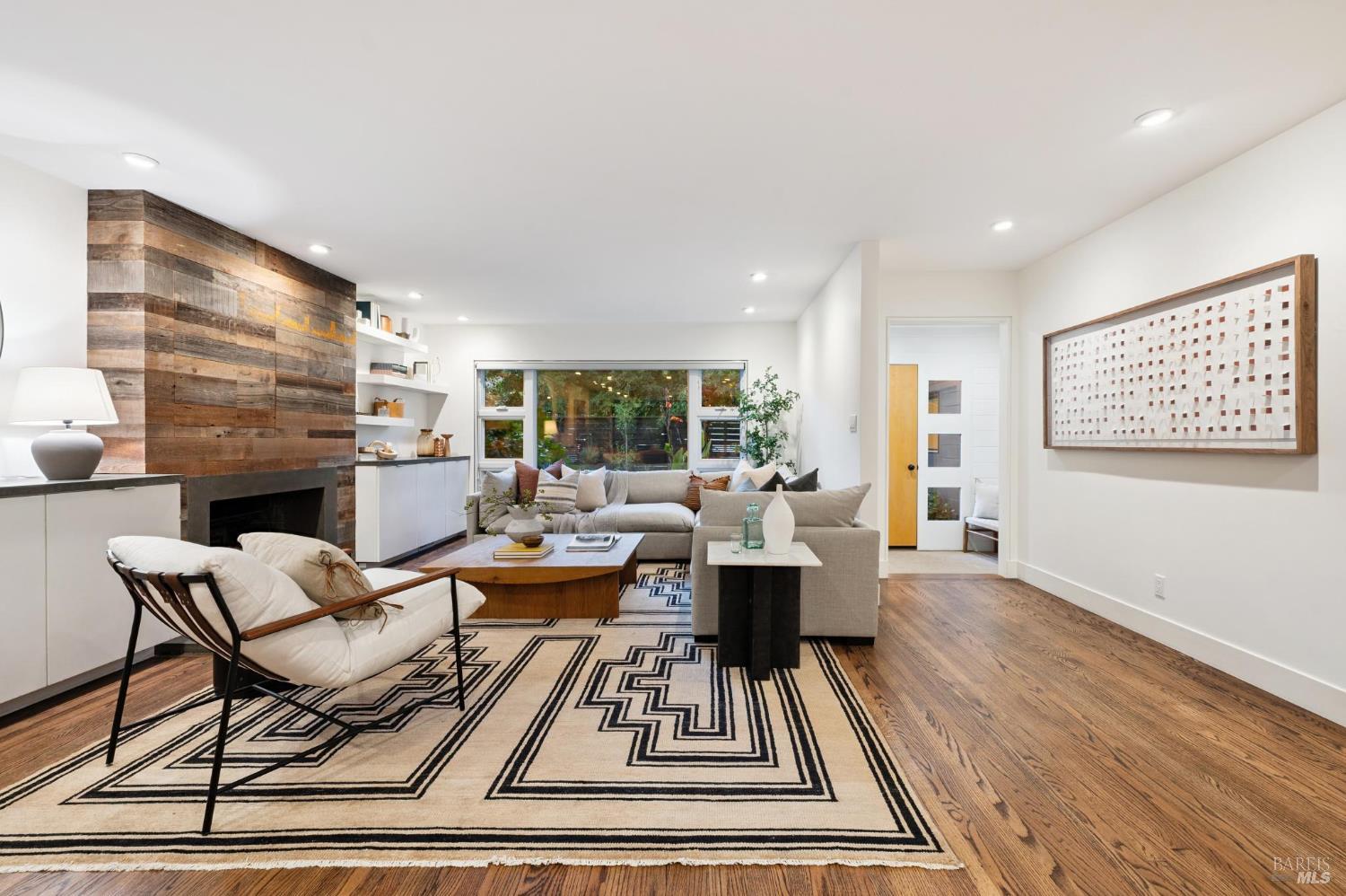 Detail Gallery Image 8 of 72 For 134 San Francisco Blvd, San Anselmo,  CA 94960 - 3 Beds | 3 Baths
