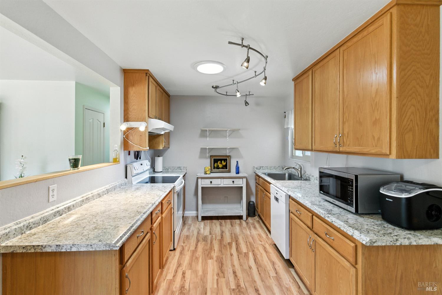 Detail Gallery Image 28 of 42 For 5816 Lowell Ct, Cotati,  CA 94931 - 3 Beds | 2 Baths
