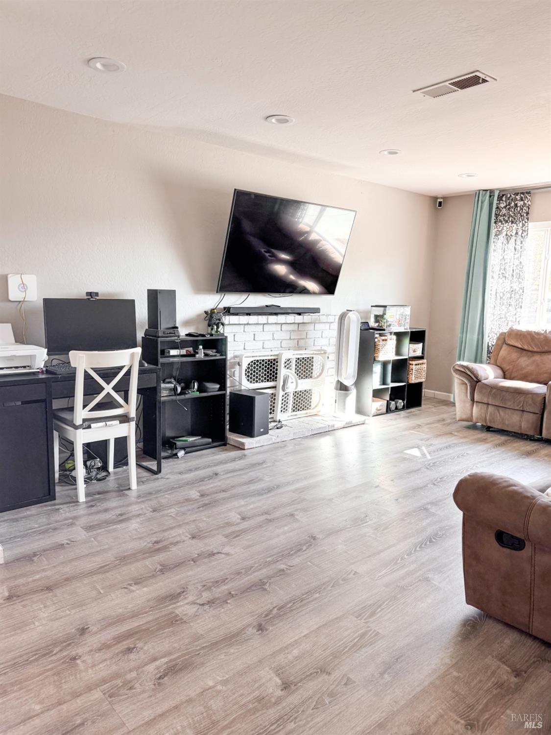 Detail Gallery Image 13 of 63 For 2065 Robin Dr, Fairfield,  CA 94533 - 3 Beds | 2 Baths