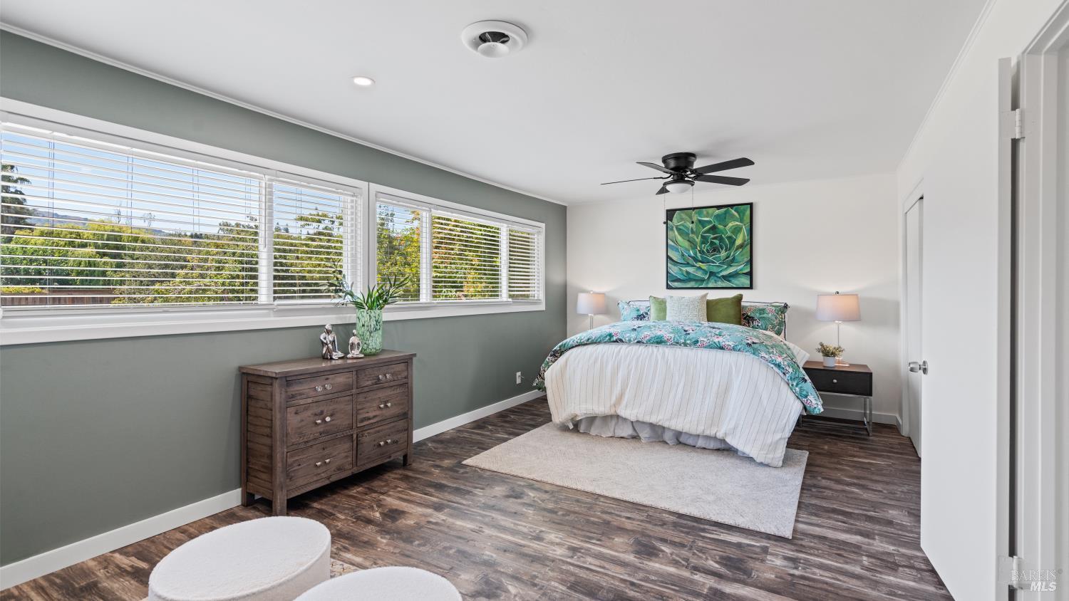 Detail Gallery Image 26 of 40 For 765 Sun Ln, Novato,  CA 94947 - 4 Beds | 3 Baths