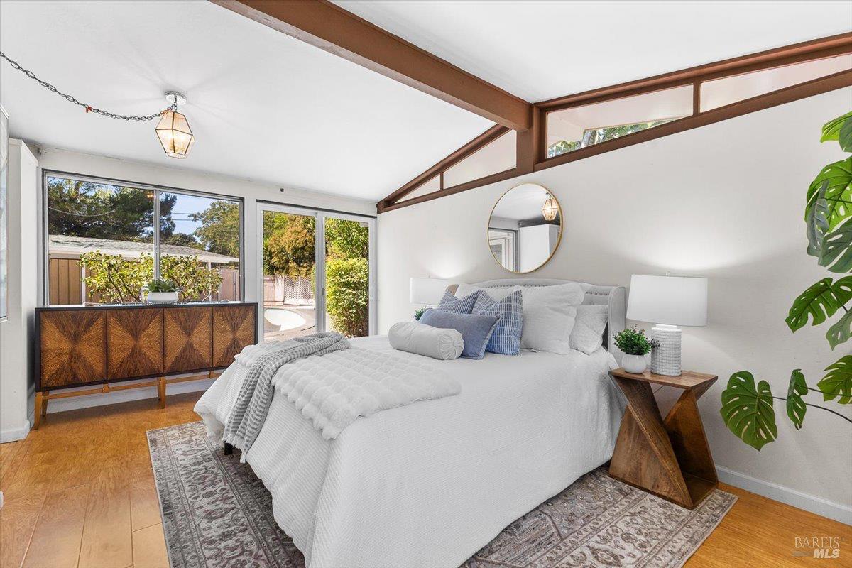 Detail Gallery Image 22 of 50 For 82 Grove Ln, Novato,  CA 94947 - 4 Beds | 2 Baths